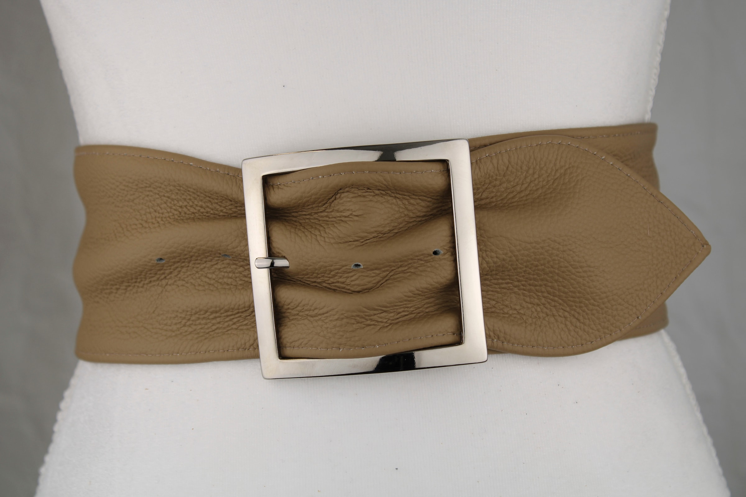 AnnaMatoni Taillengürtel, aus weichem genarbtem Leder online bestellen |  UNIVERSAL | 