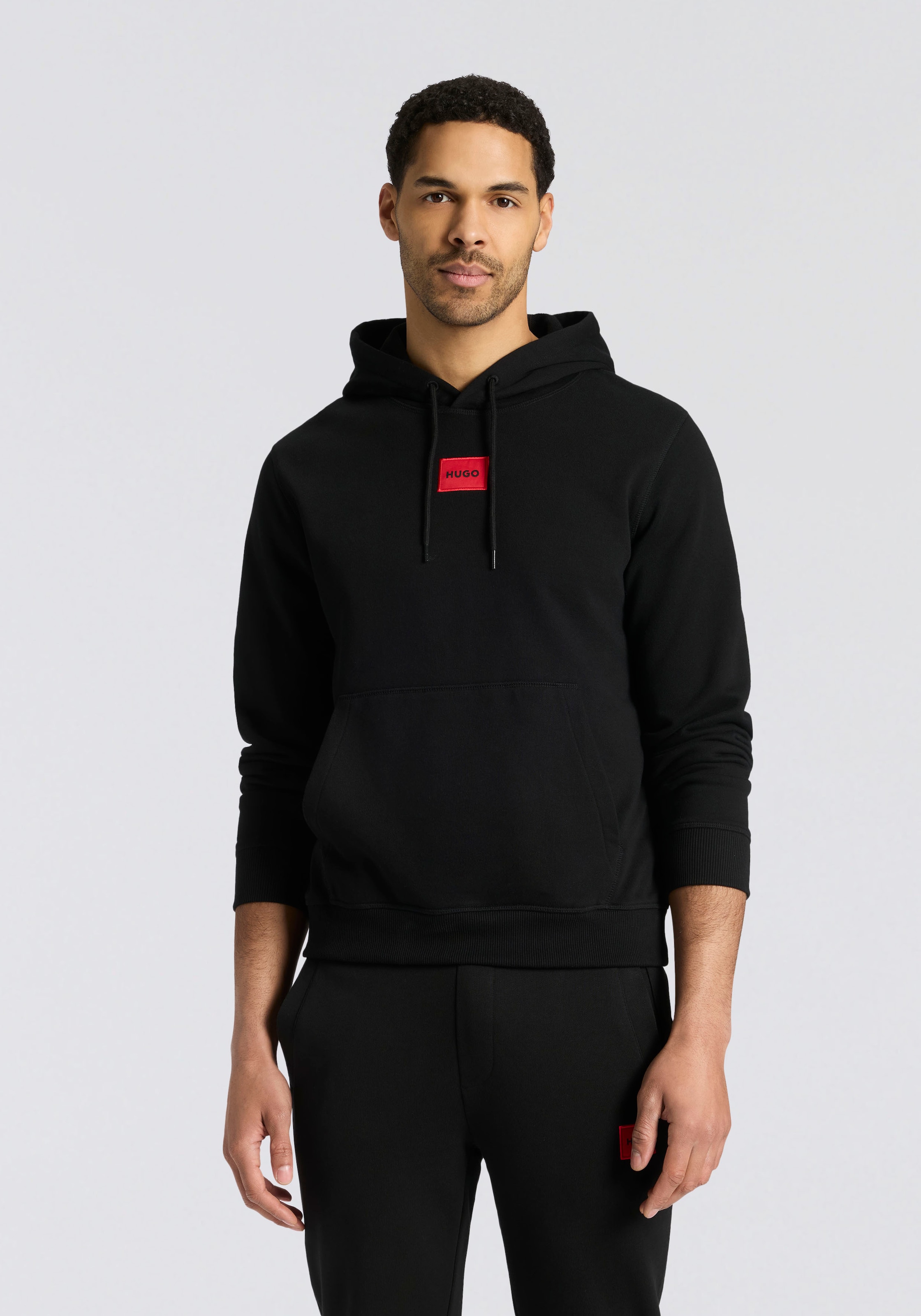 HUGO Kapuzensweatshirt »Daratschi«, Kapuze mit Kordelzug, Regular Fit Kängurutasche, HUGO Weblabel
