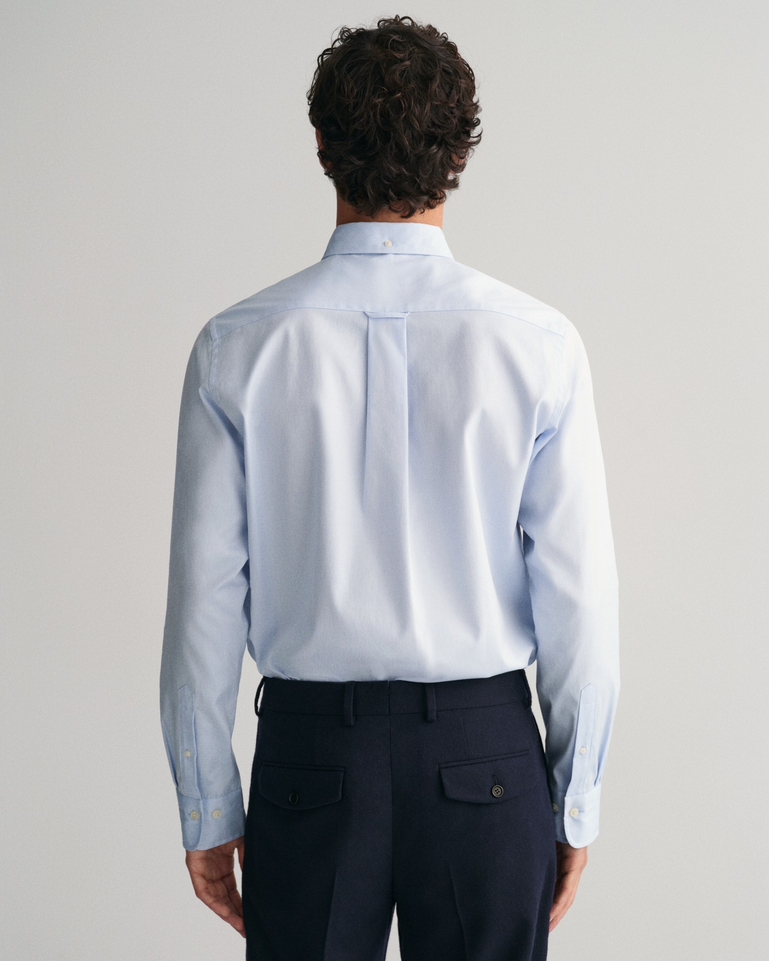 Gant Langarmhemd »Slim Fit Popeline Hemd leichte Baumwolle strapazierfähig pflegeleicht« mit klassischer Logostickerei auf der Brust