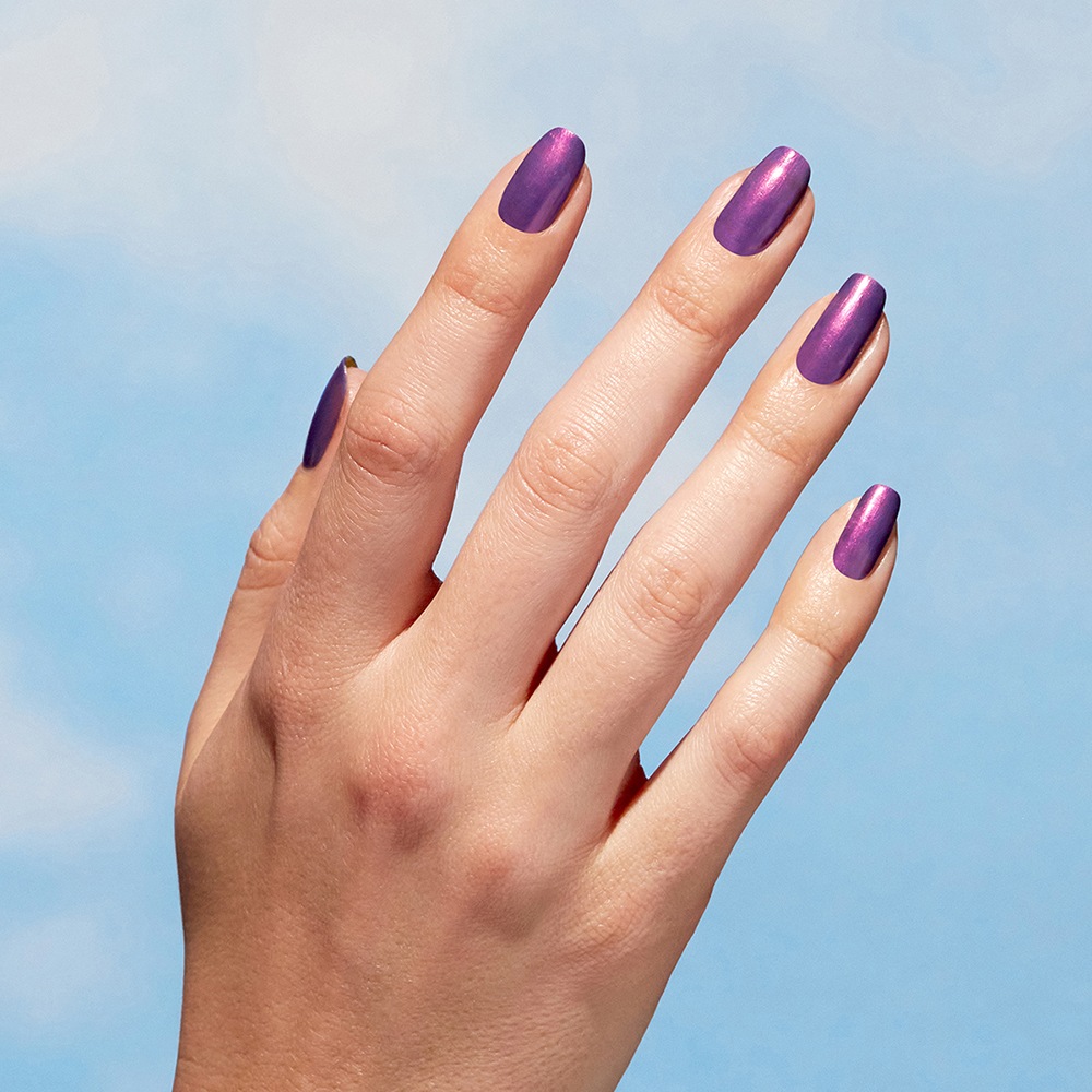 OPI Nagellack »Nature Strong Achieve Grapeness« deckend, glänzend, langanhaltend, schnelltrocknend