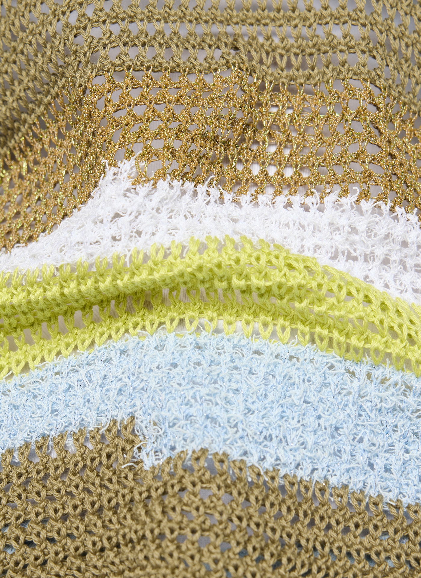 Rabe Strickpullover Halbarm mit Colorblocking-Streifen und im Häkel-Look