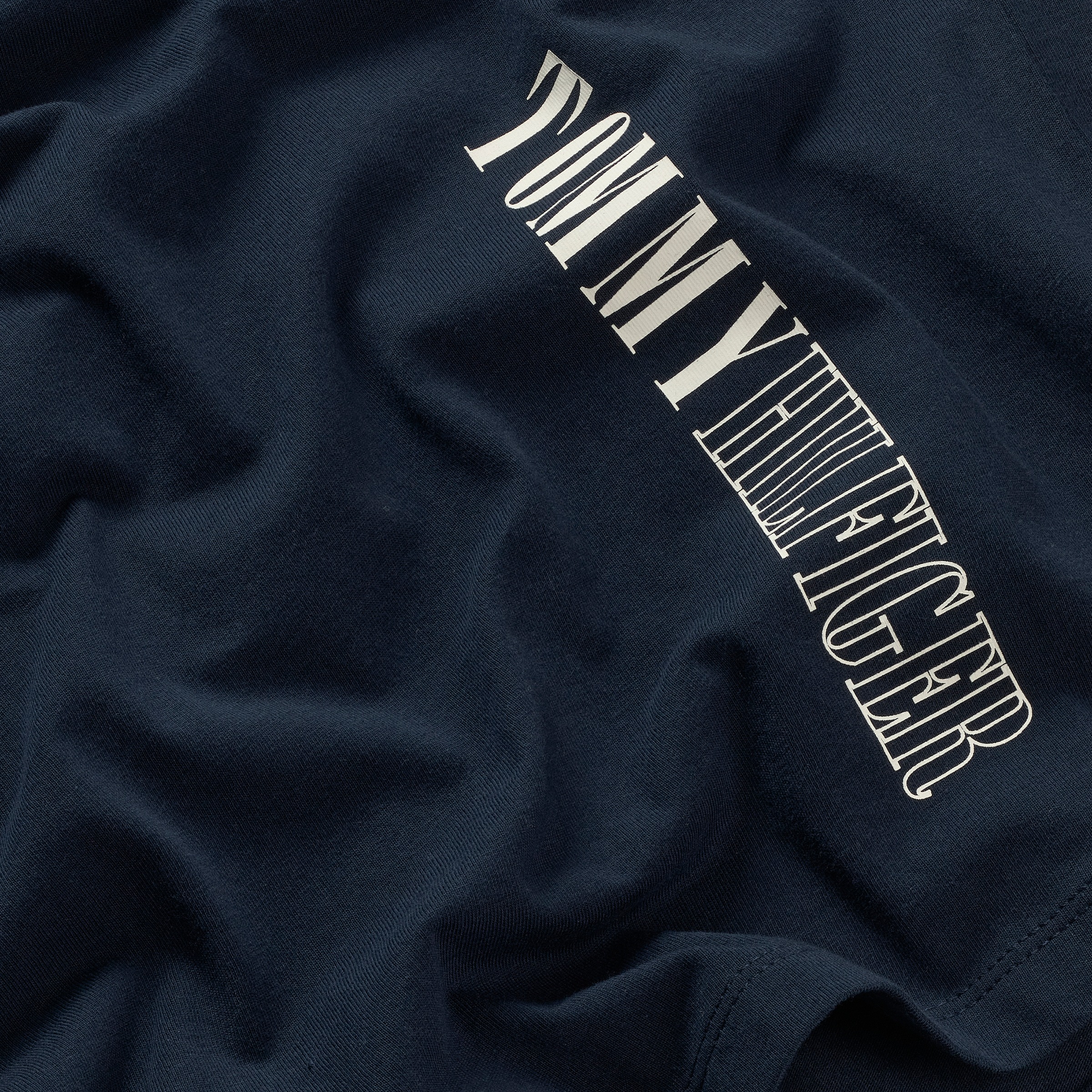 Tommy Hilfiger T-Shirt »TOMMY HILFIGER GRAPHIC T-SHIRT« für Kinder bis 16 Jahre, Tommy Hilfiger Schriftzug