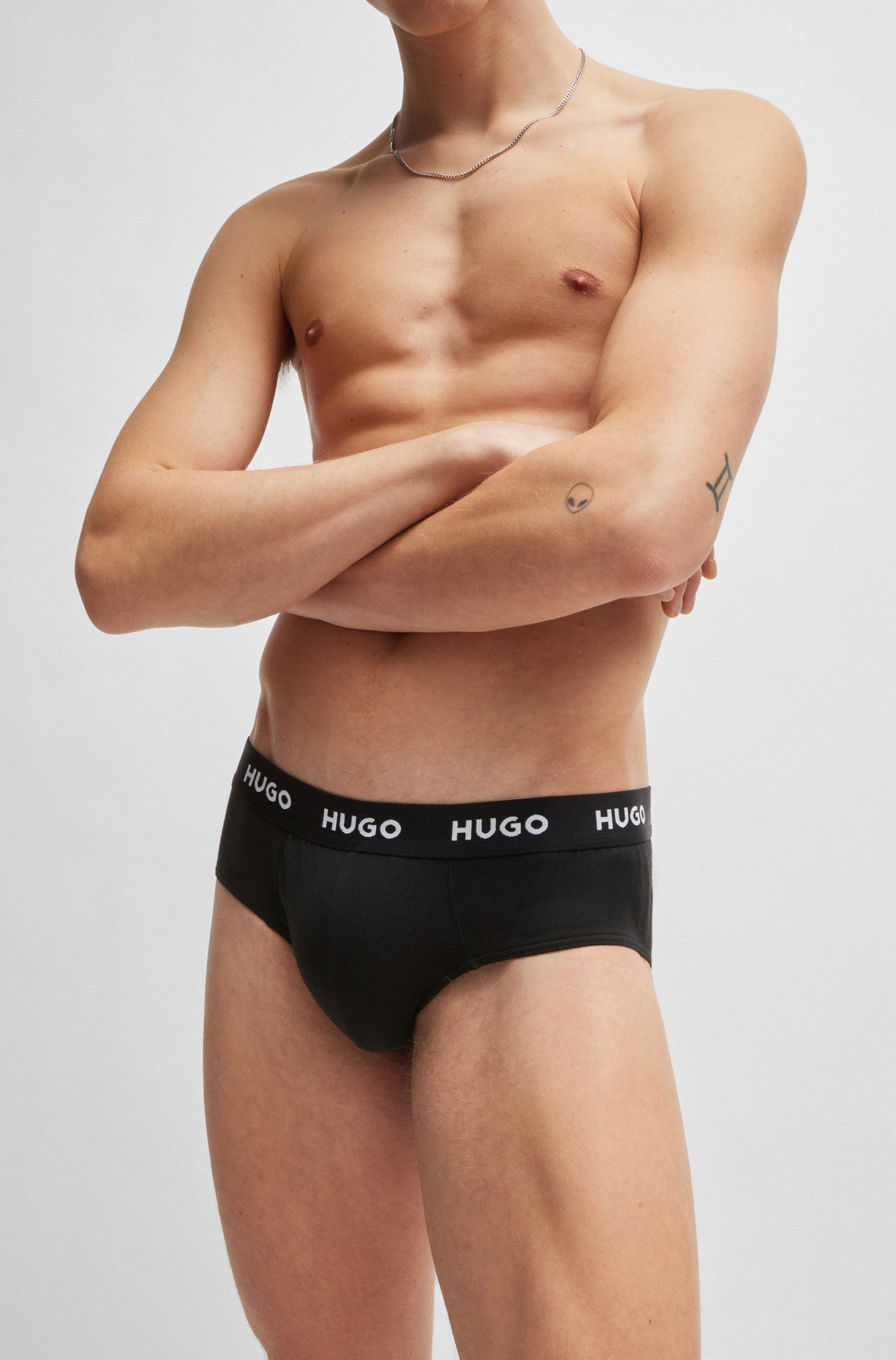 HUGO Underwear Hüftslip »HIPBRIEF TRIPLETPACK«, (Packung, 3 St., 3er Pack), mit modischem HUGO Logo-Elastikbund