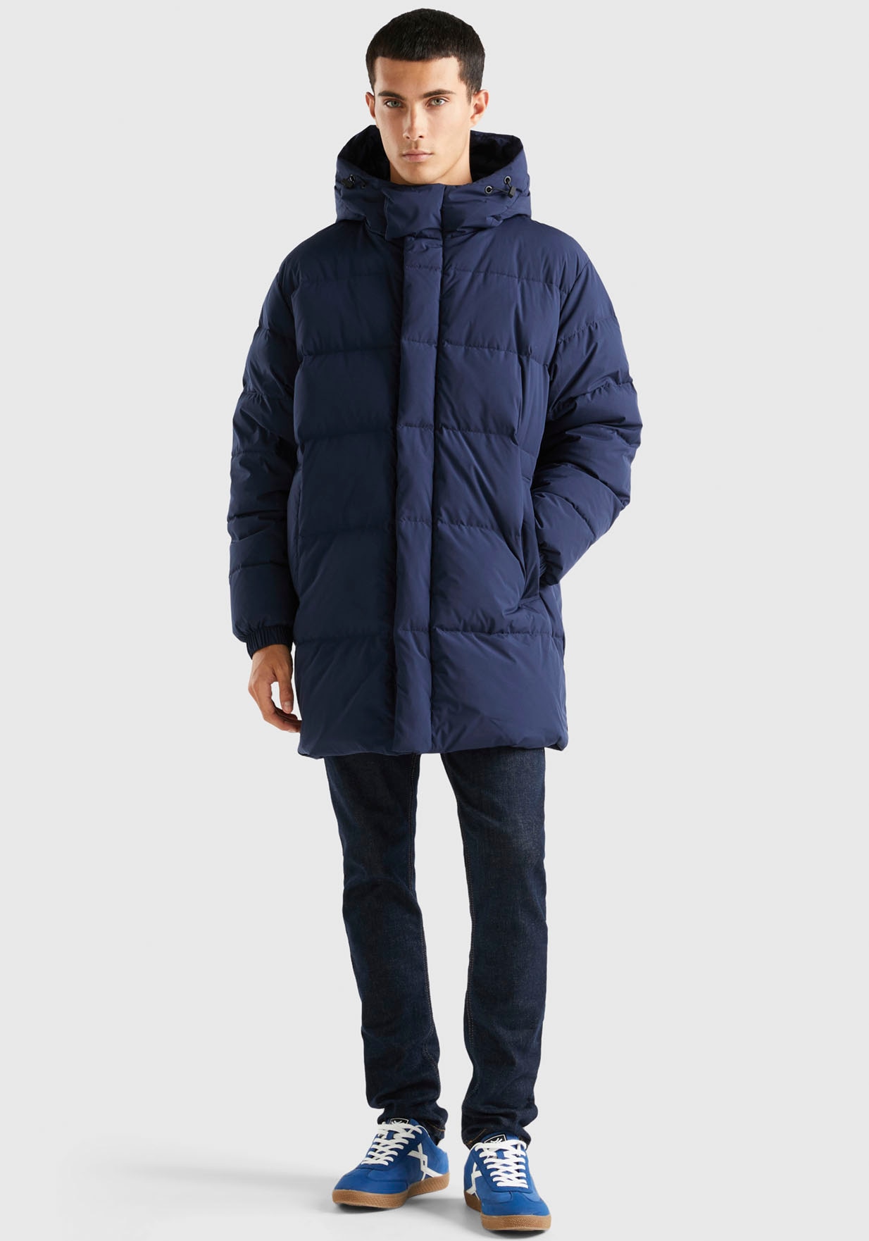 United Colors of Benetton Steppjacke, mit Kapuze, mit Zipper und Druckknöpfen vorne