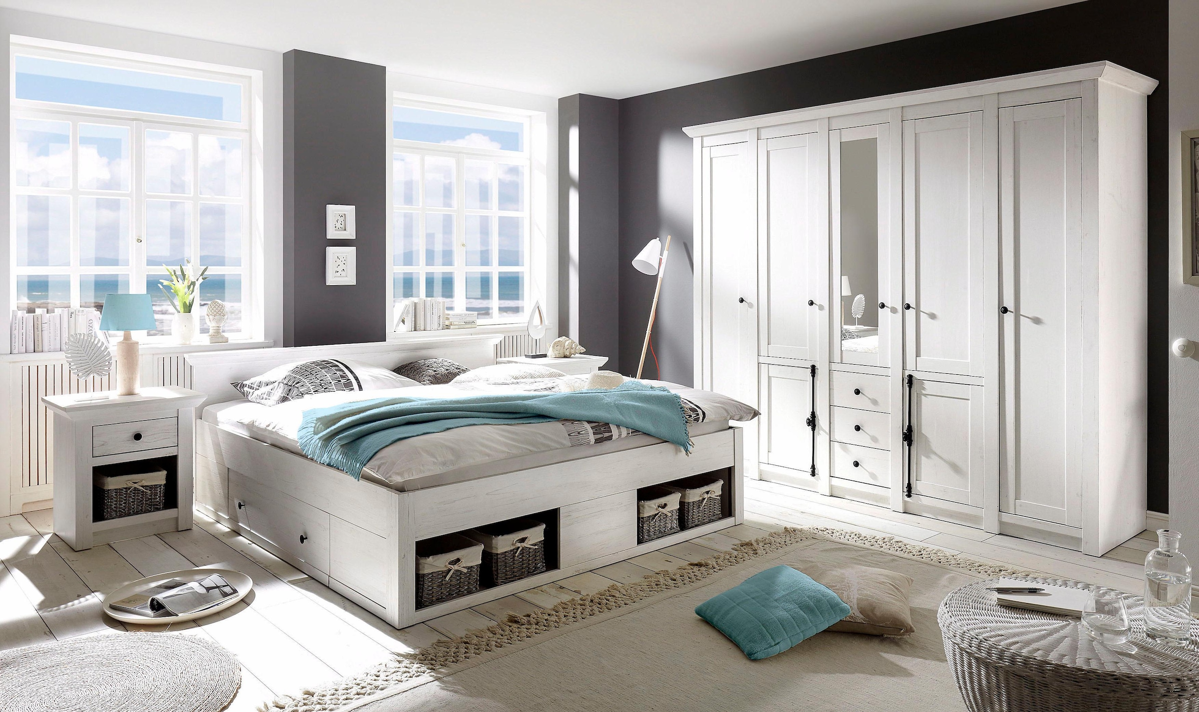 Home affaire Schlafzimmer-Set »California«, (Set, 4 St.), groß: Bett 180 cm, 2 Nachttische, 5-trg Kleiderschrank