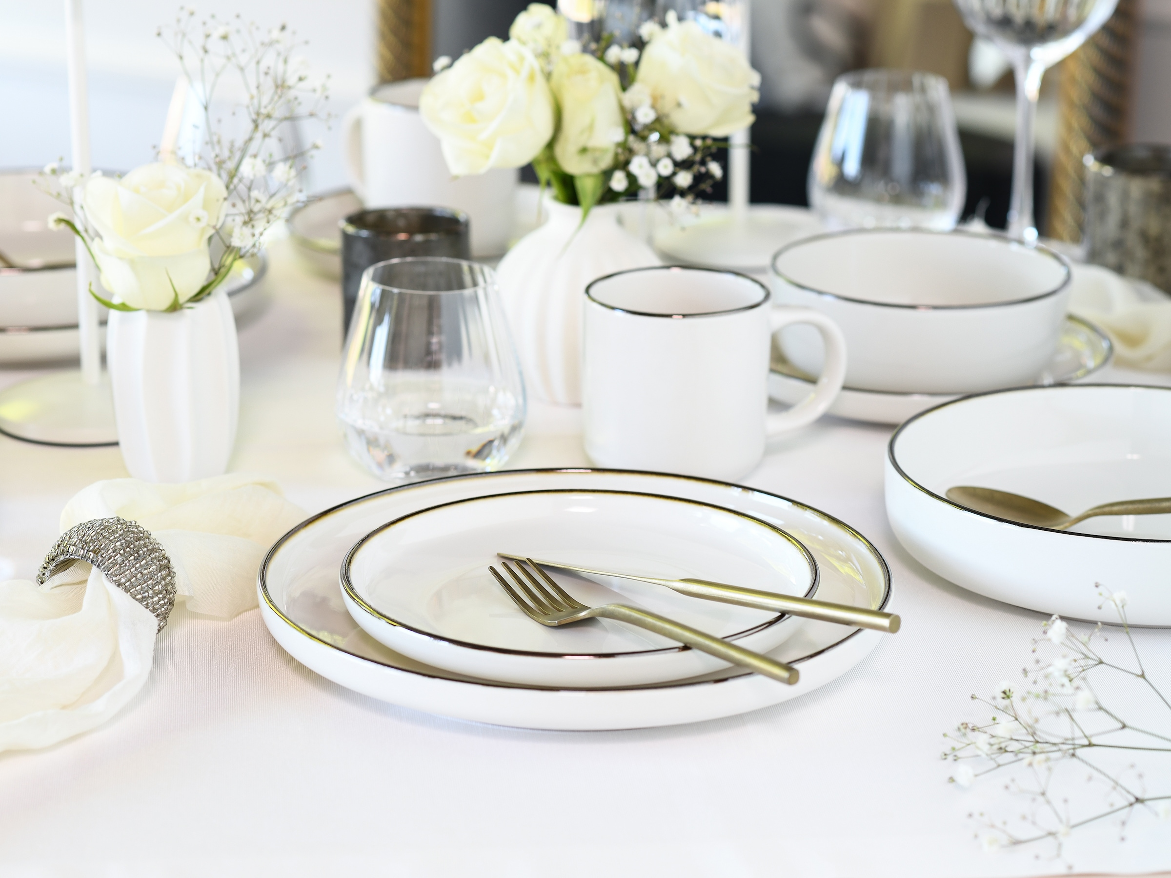 CreaTable Kombiservice »Nordic Festive, Service 30-tlg.« Minimalistisches Design, Dezente goldene Akzente