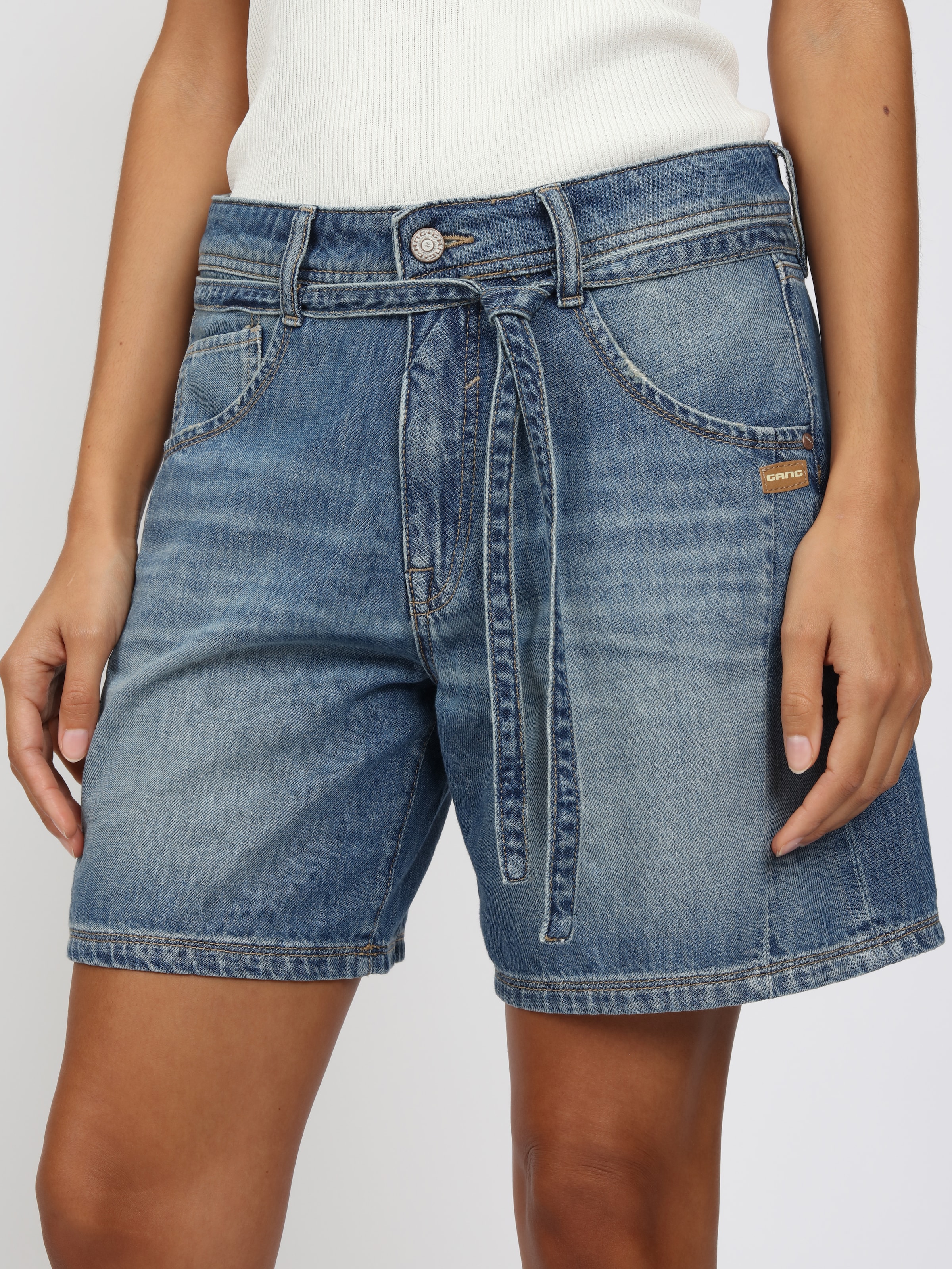 GANG Jeansshorts »94CLAIRE SHORTS« mit Bindegürtel, Baggy Fit