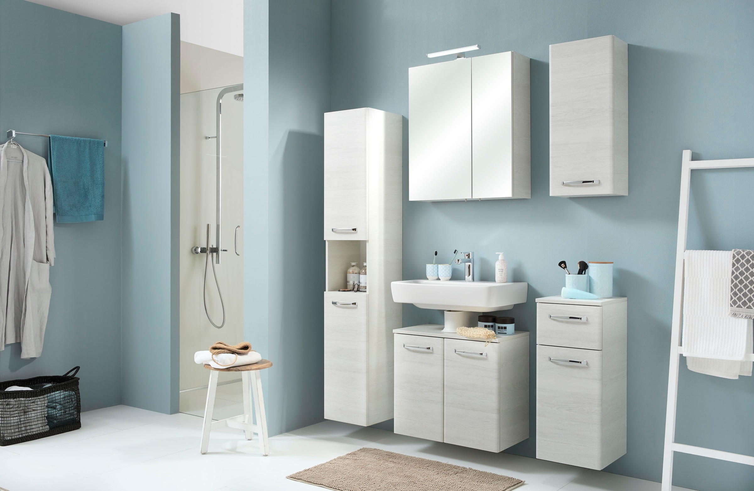 Saphir Hängeschrank »Quickset Wand-Badschrank 30 cm breit mit 1 Tür und 2 Glas-Einlegeböden« Badezimmer-Hängeschrank inkl. Türdämpfer, Griffe in Chrom Glanz