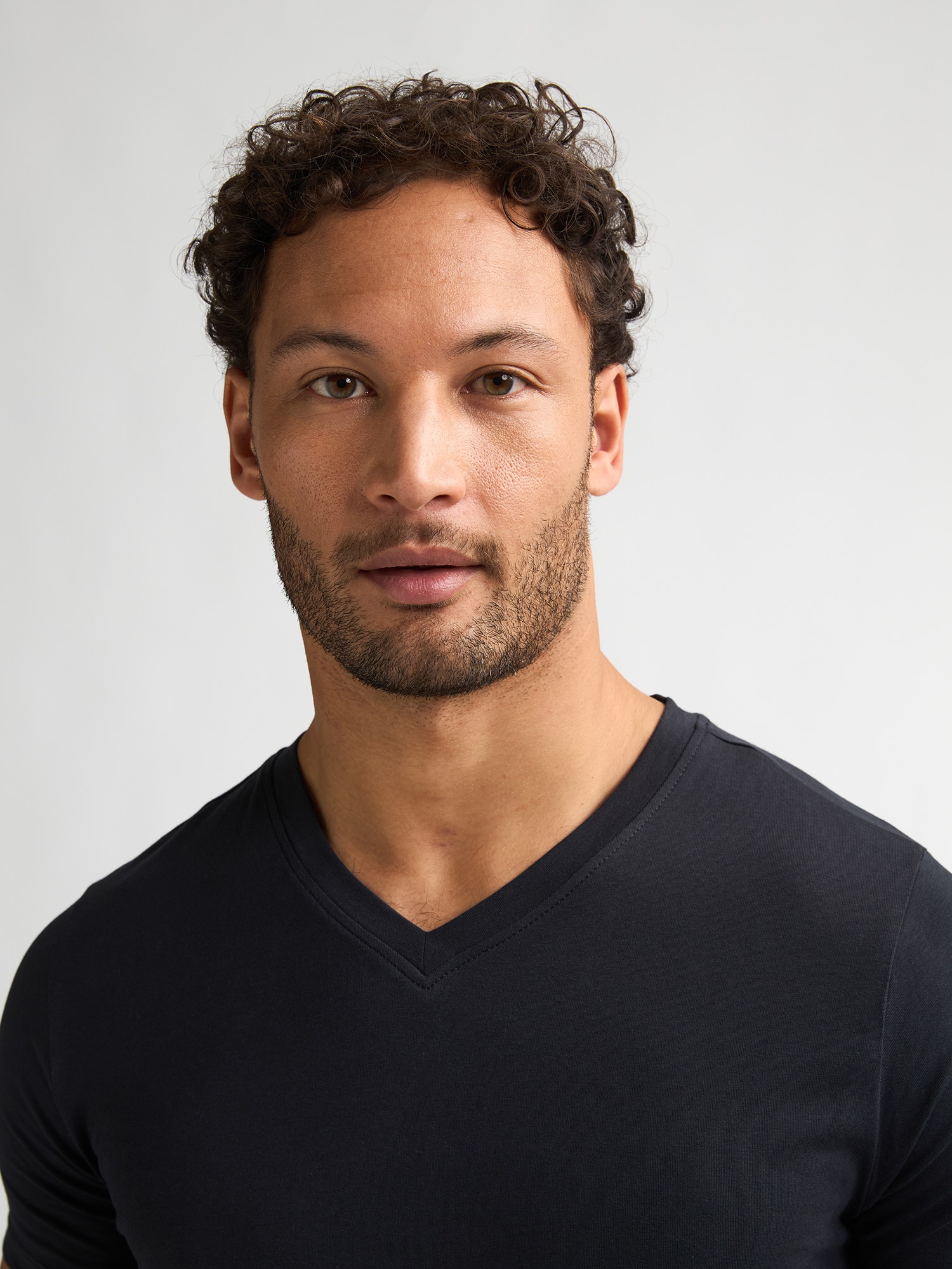 Petrol Industries T-Shirt »Men Body Fit V-Neck - 2PACK« Packung, 2er-,  Auch ideal zum Unterziehen