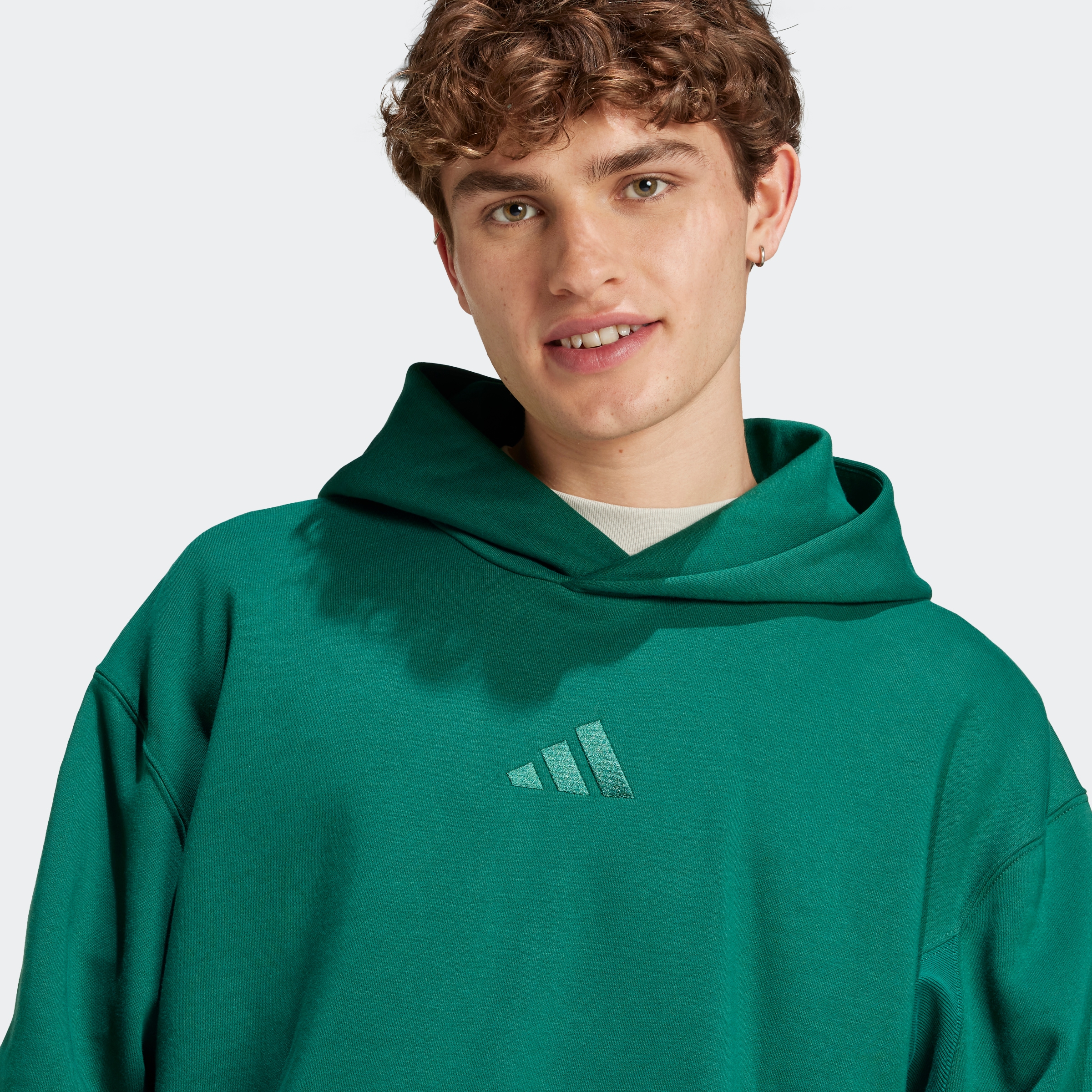 adidas Sportswear Kapuzensweatjacke »M A SZN FL HD«, weiches Fleecematerial
