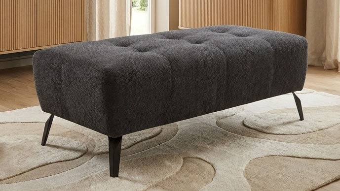 OTTO home Hocker »Viborg 121 x 63 cm, mit Steppungen, elegant, modern« pflegeleichter Bezug, extra hohe Füße - passend für Saugroboter!