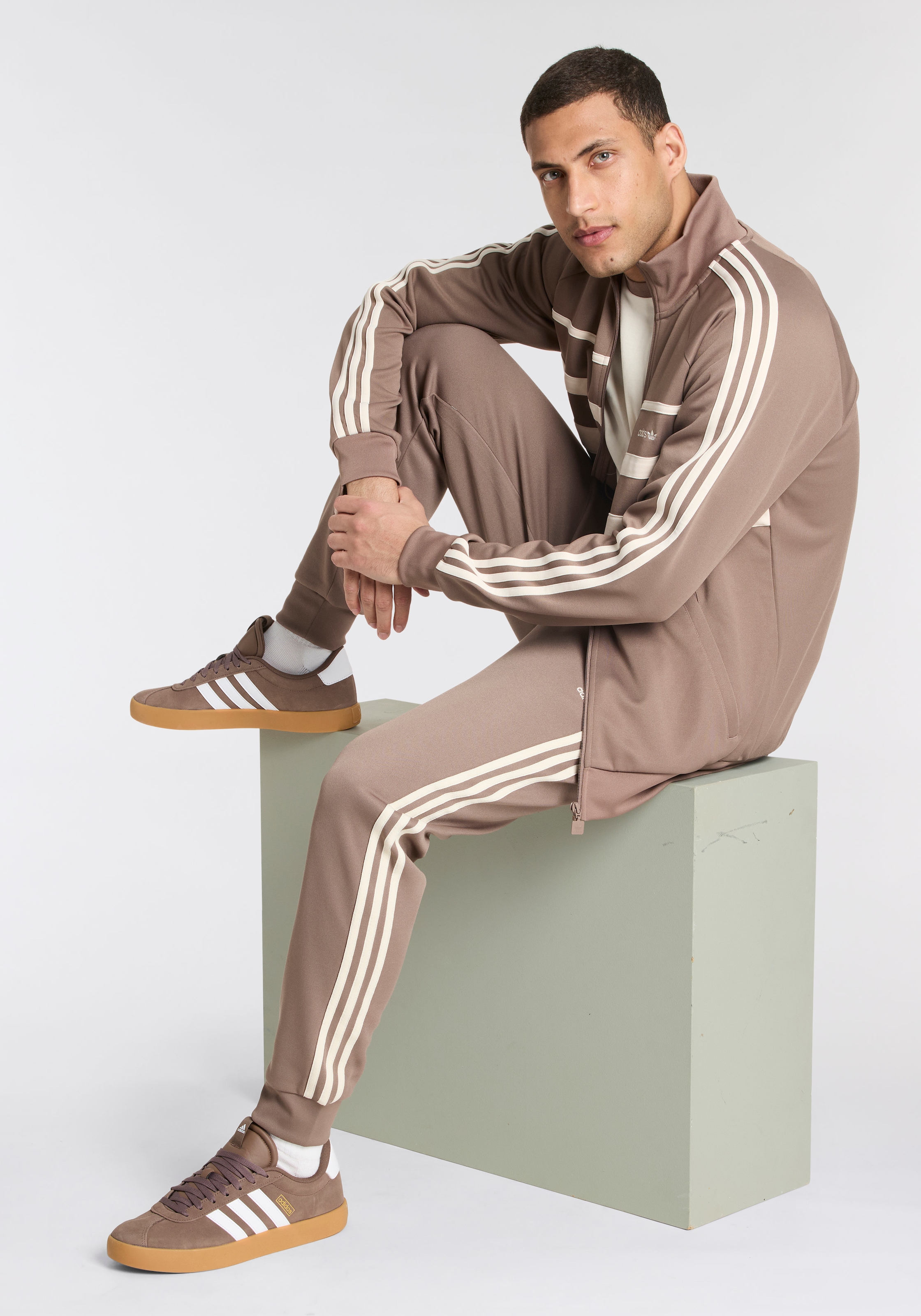 adidas Originals Sporthose »SST TP«, (1 tlg.), Superstar, Retro Look, weiches Material