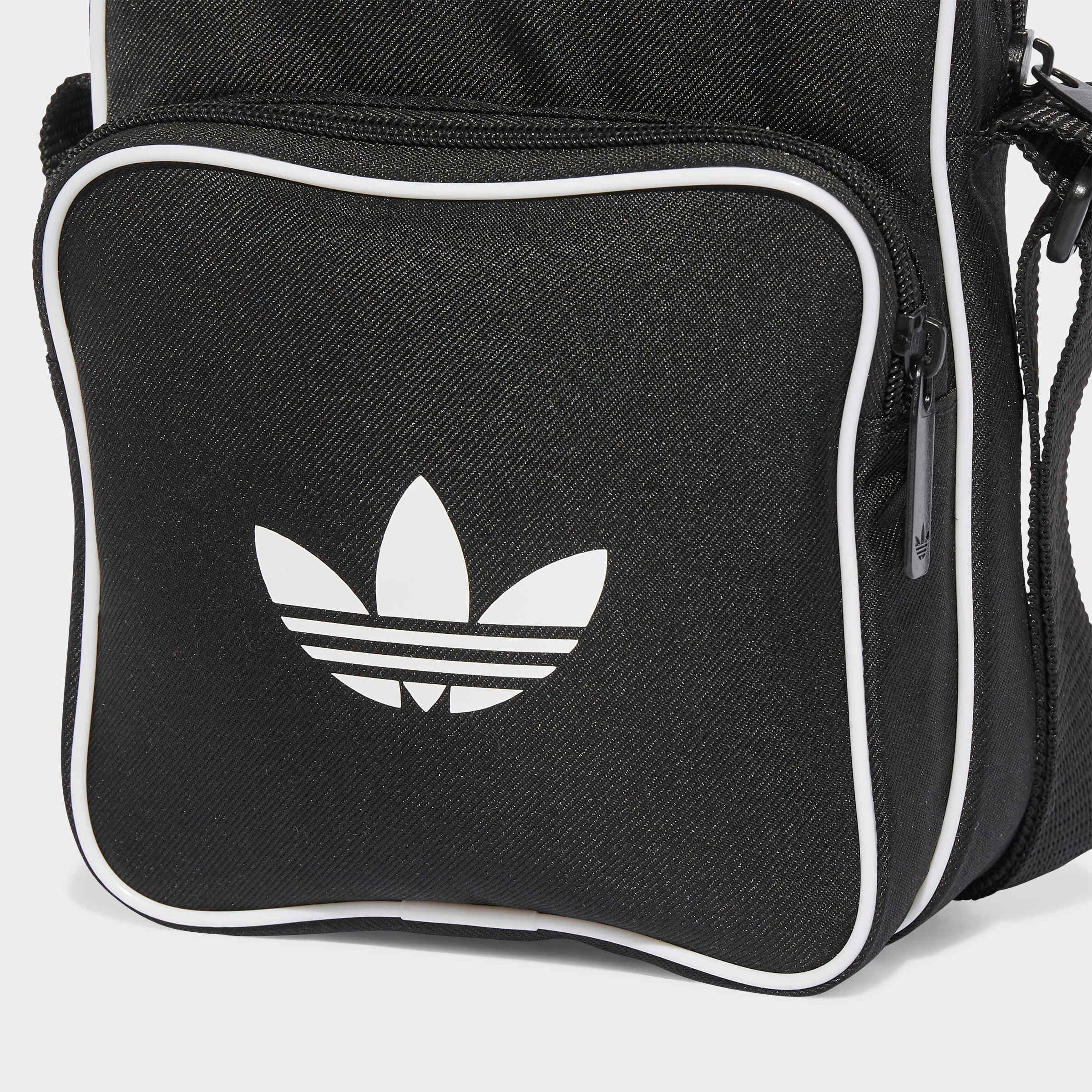 adidas Originals Sporttasche »ADICOLOR CLASSIC SMALL ITEM« aus Polyester-Twill, mit verstellbarem Schulterriemen