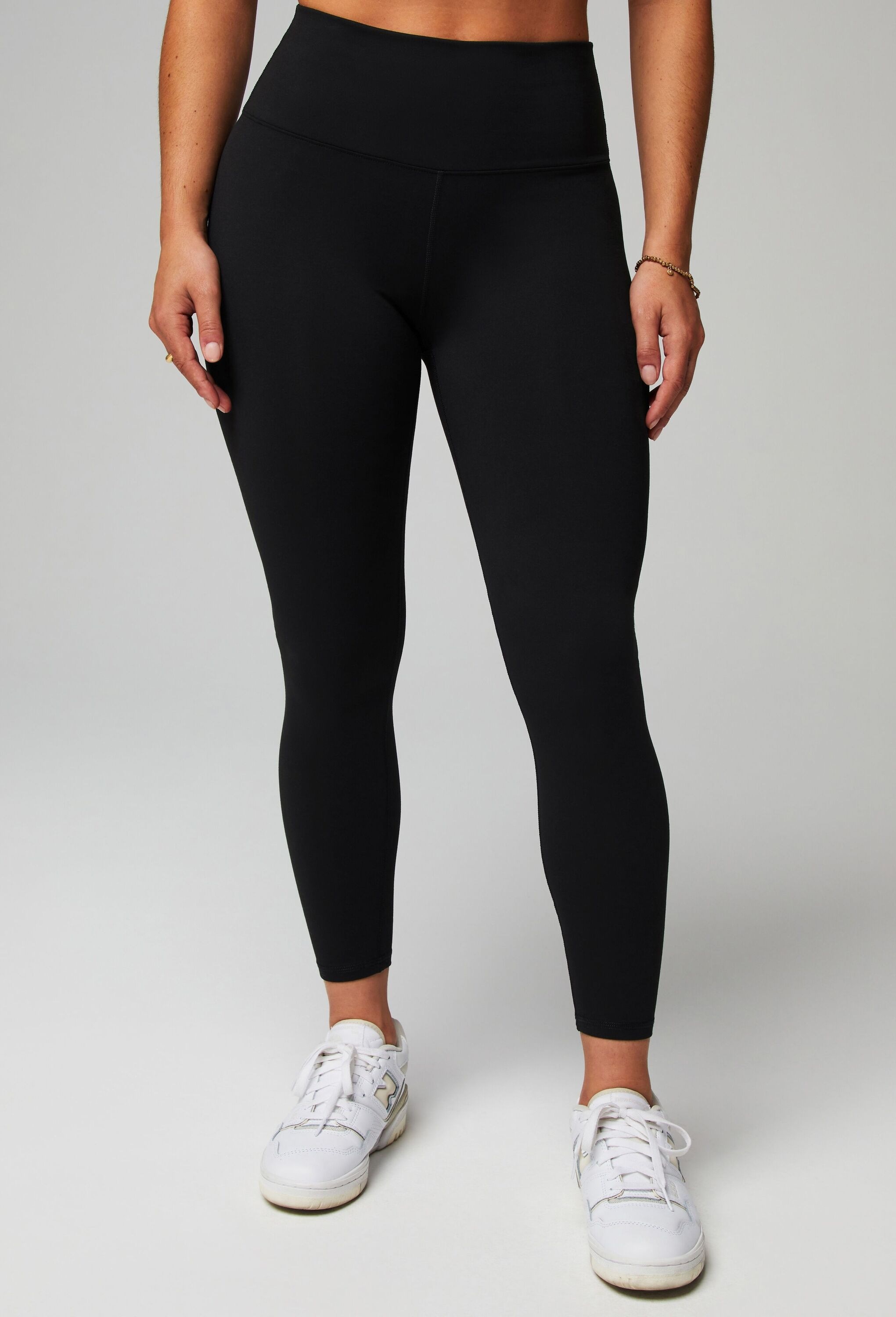 Fabletics Leggings »Fabletics LEGGINGS BOOST-POWERHOLD-7-8-HIGH-WAIST-LEGGINGS«  Mit verdeckten Taschen und Schnürdetails