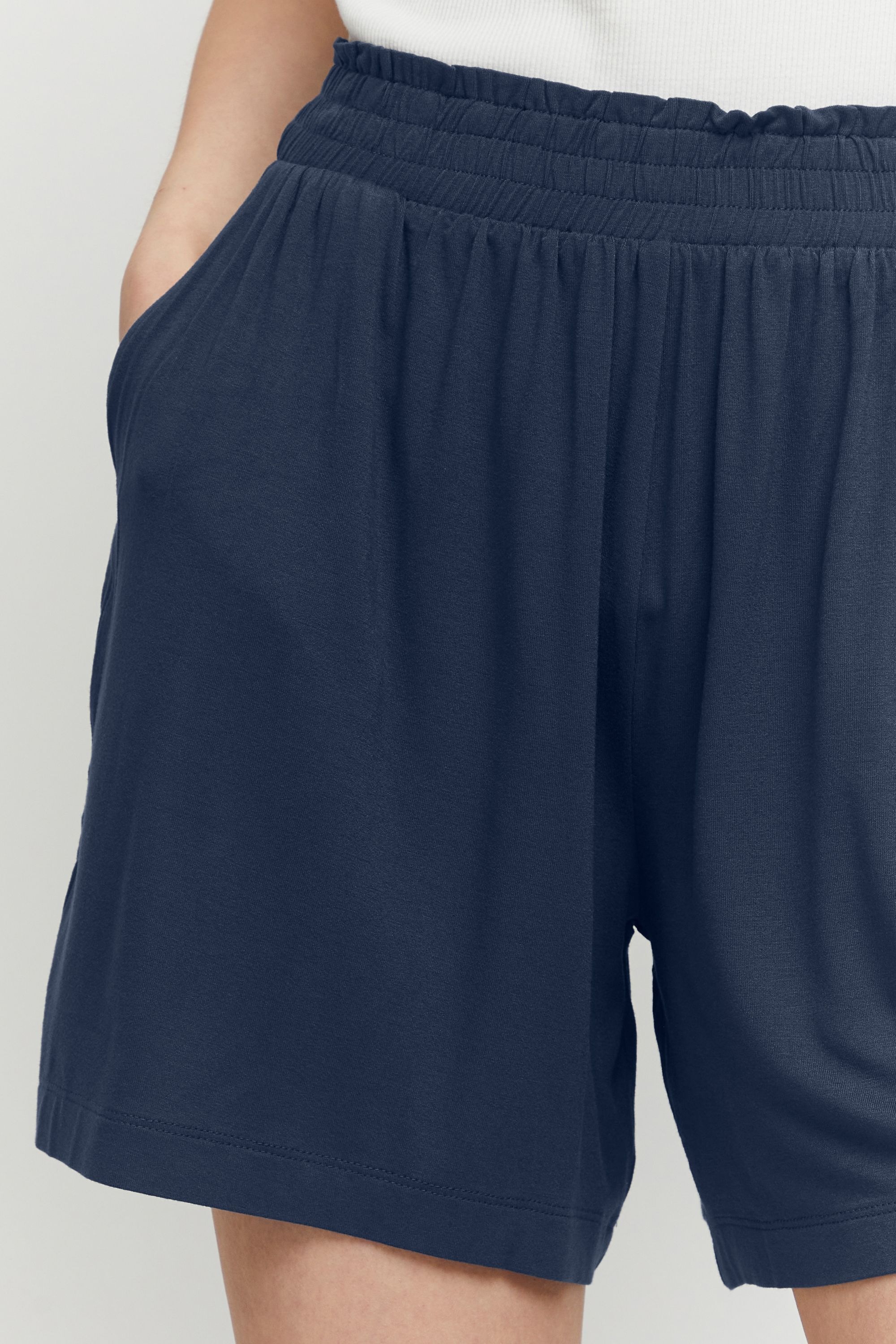 b.young Shorts »Shorts BYUsilia«