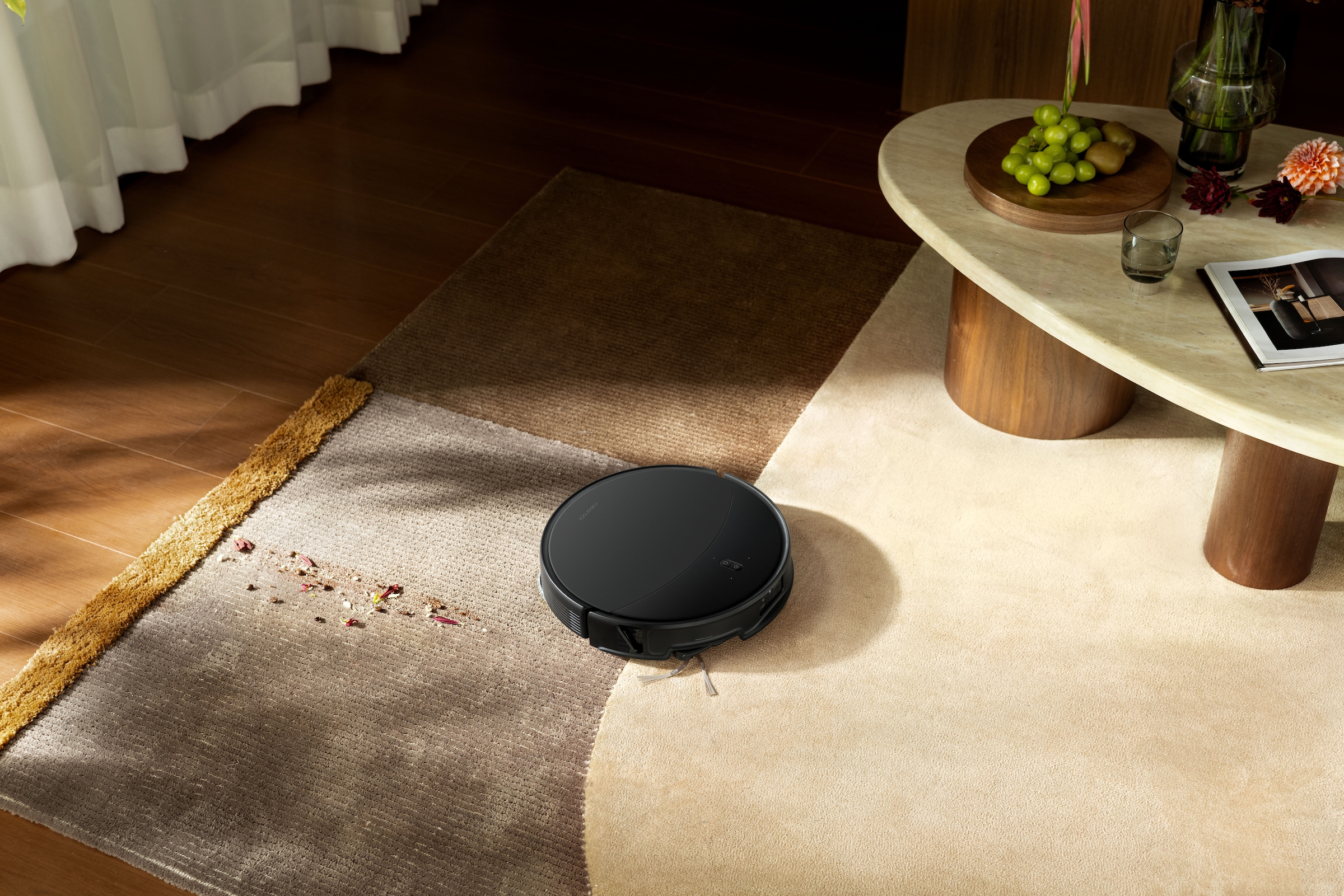 Roborock Saugroboter »mit Wischfunktion Saros 20X mit 36.000 Pa Saugkraft & hohem Wischdruck« Mop-Abnahme, überwindet 8,8cm hohe Schwellen, StarSight2.0 Navigation