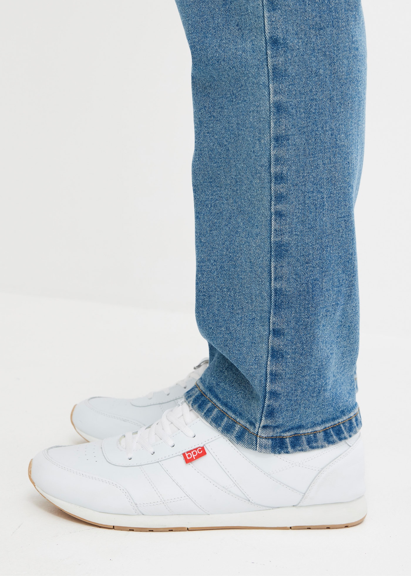 bonprix Gerade Jeans »Classic Fit Stretch-Jeans, Straight« klassische Passform, aus Baumwolle mit Elasthan