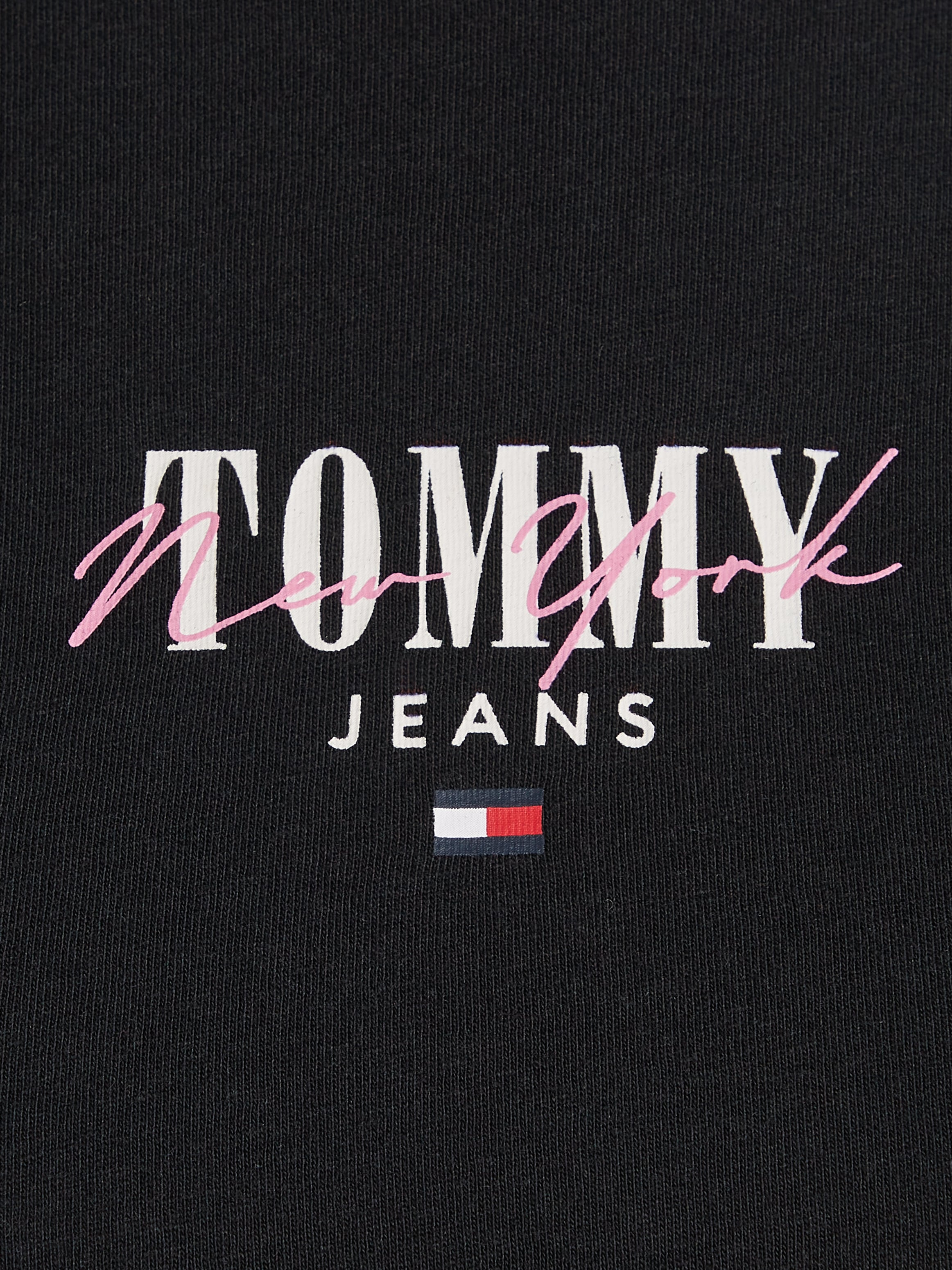 Tommy Jeans Rundhalsshirt »Rib Slim Essential Logo«, Rippshirt, feines Jersey Rippe, elastisch mit Tommy Jeans Logo