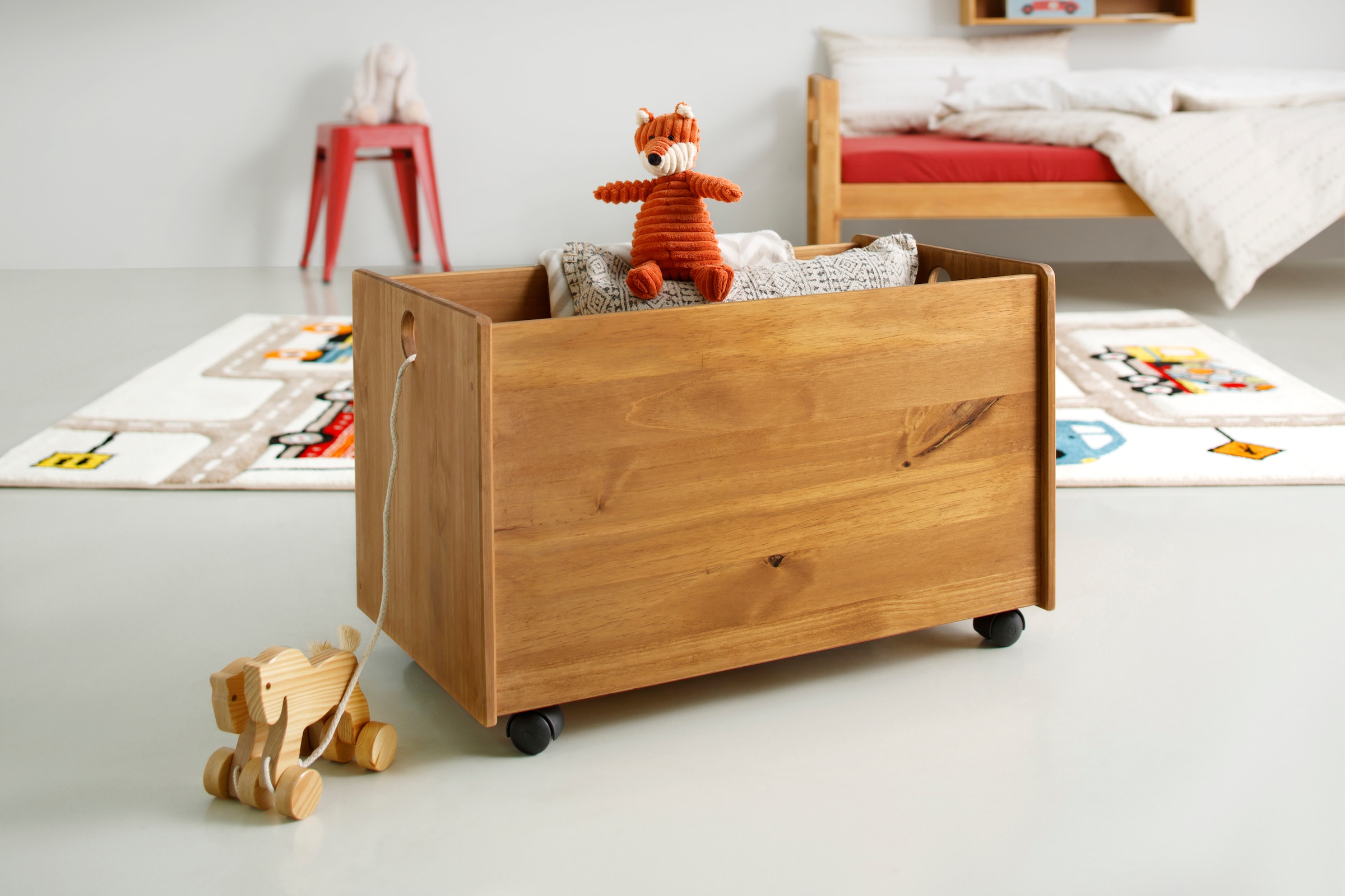 Lüttenhütt Truhe »Alpi«, (1 St.), Kiefernholz, in verschiedenen Farbvarianten erhältlich, Höhe 43 cm