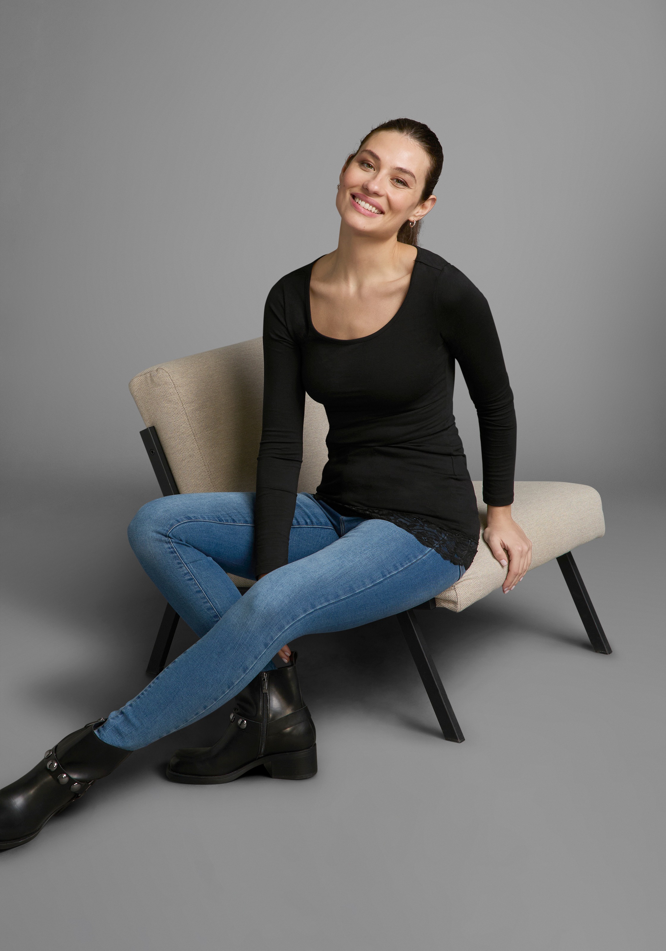 AJC Longshirt, Langarm, figurbetonter Schnitt, unifarben, Rundhalsausschnitt