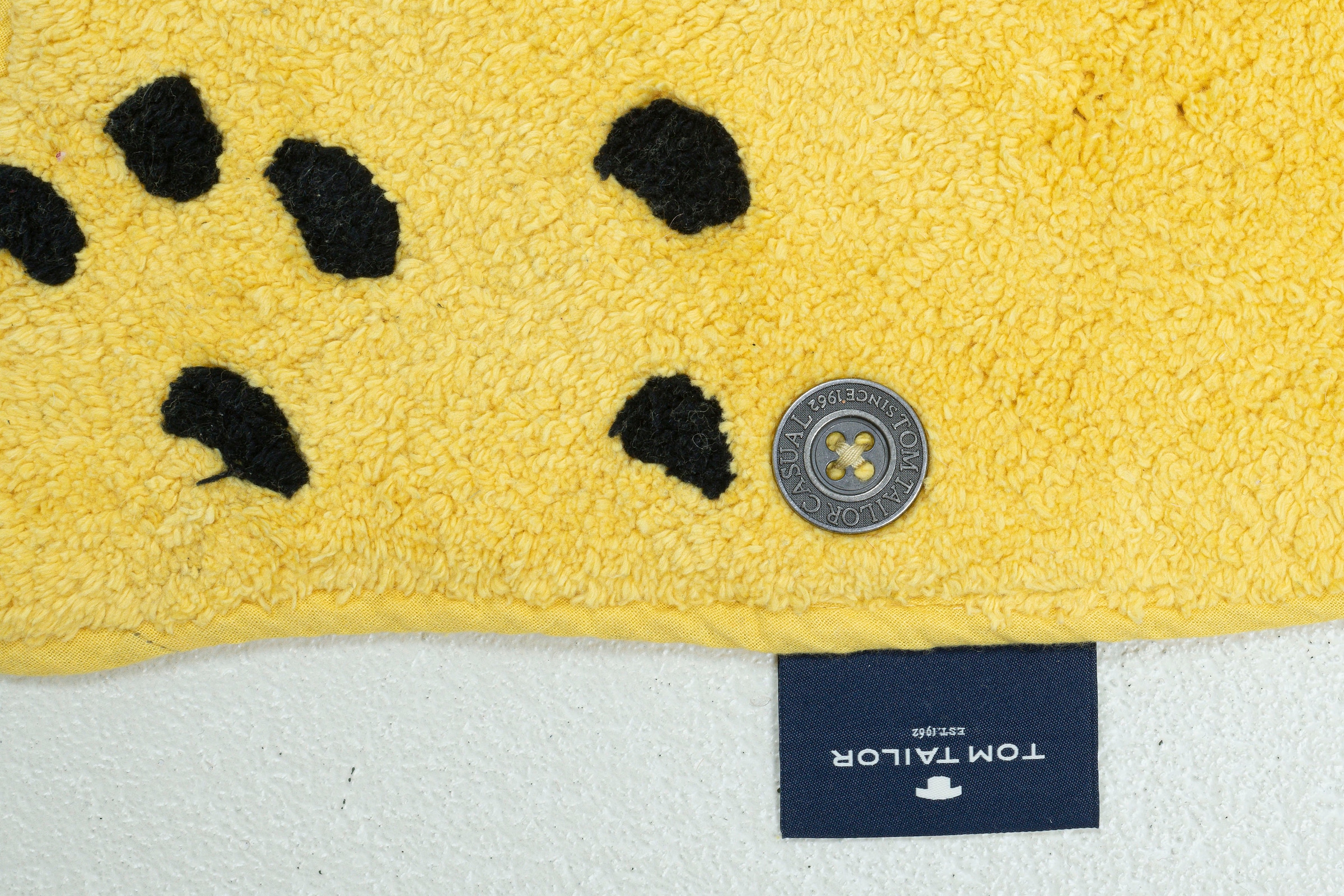 TOM TAILOR HOME Badematte »Bings Lemon«, fußbodenheizungsgeeignet, Badteppich, Motivform Zitrone, reine Baumwolle, Uni Farben, waschbar