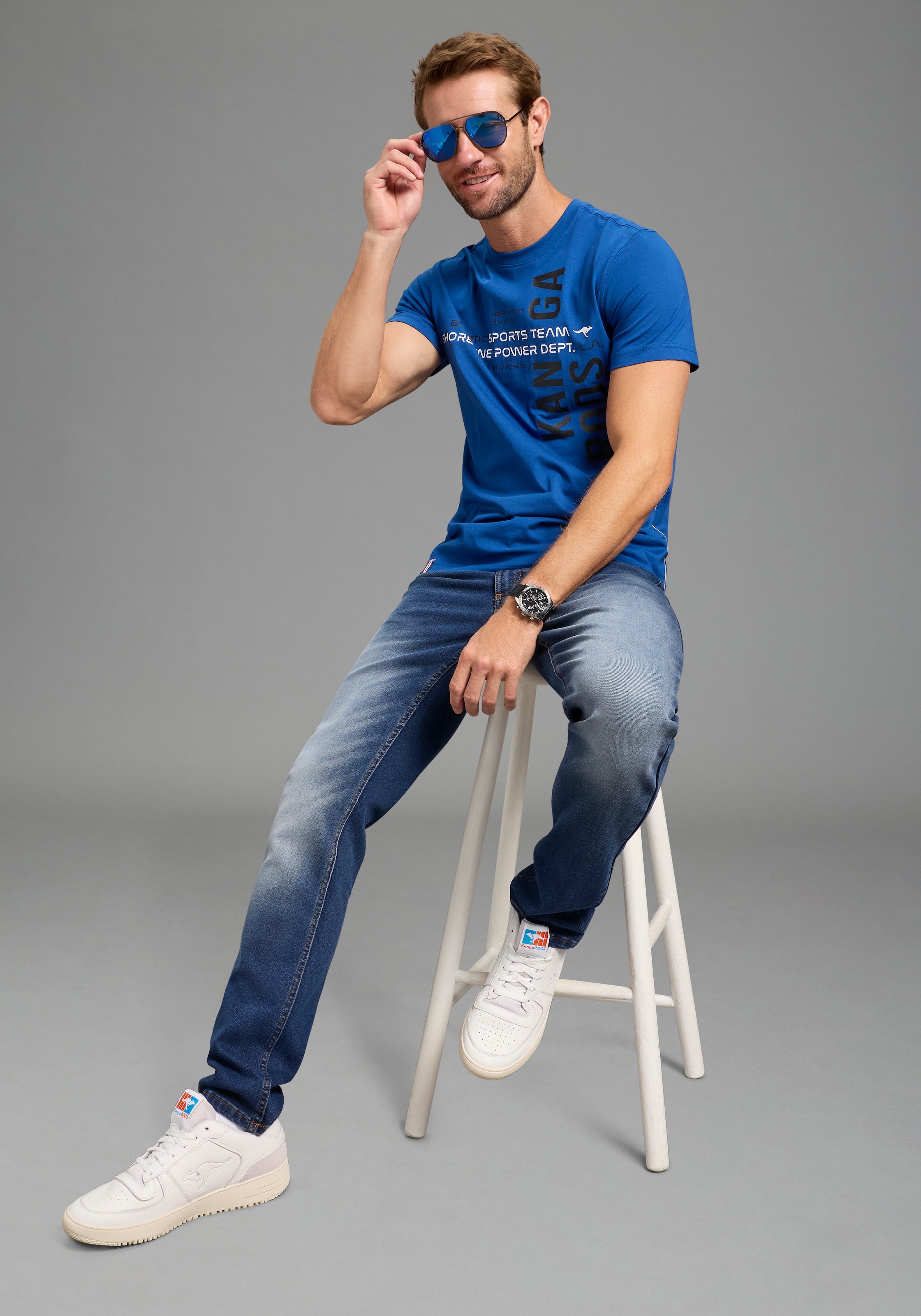 KangaROOS T-Shirt schmale Passform, Halbarm, Rundhalsausschnitt mit Bündchen