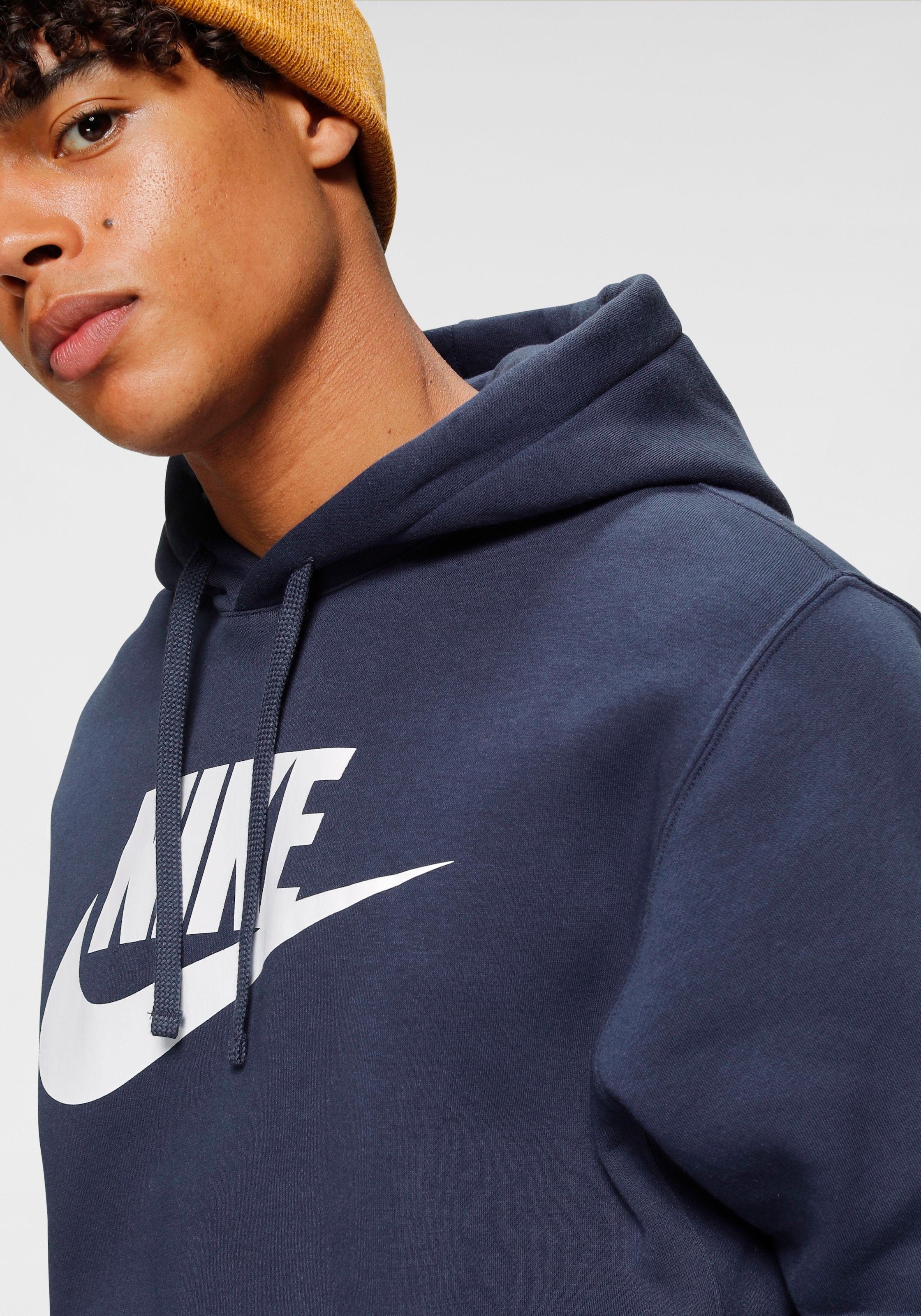 Nike Sportswear Kapuzensweatshirt »Club Fleece Men's Graphic Pullover Hoodie«