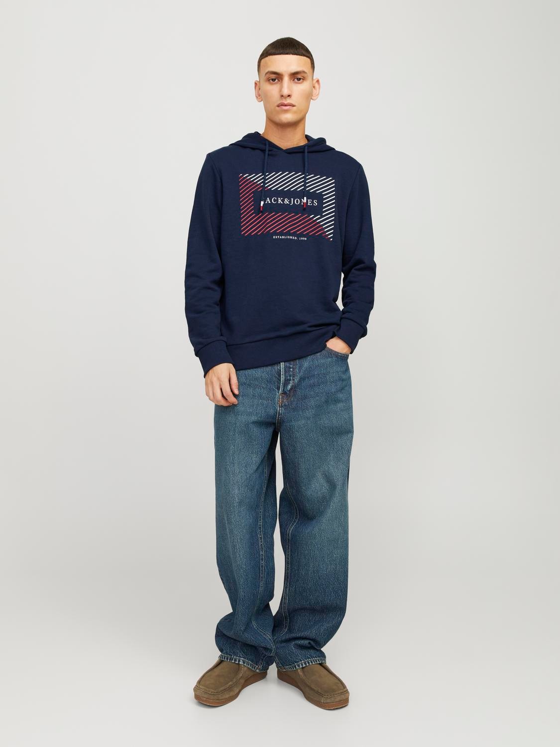 Jack & Jones Hoodie »JJCYRUS SWEAT HOOD: Komfortable Baumwollmischung mit coolem Gummidruck«, (Lässiger Hoodie: Basic Schnitt & peppiger Aufdruck), Vielseitiges Sweatshirt: Angenehme Sweatware