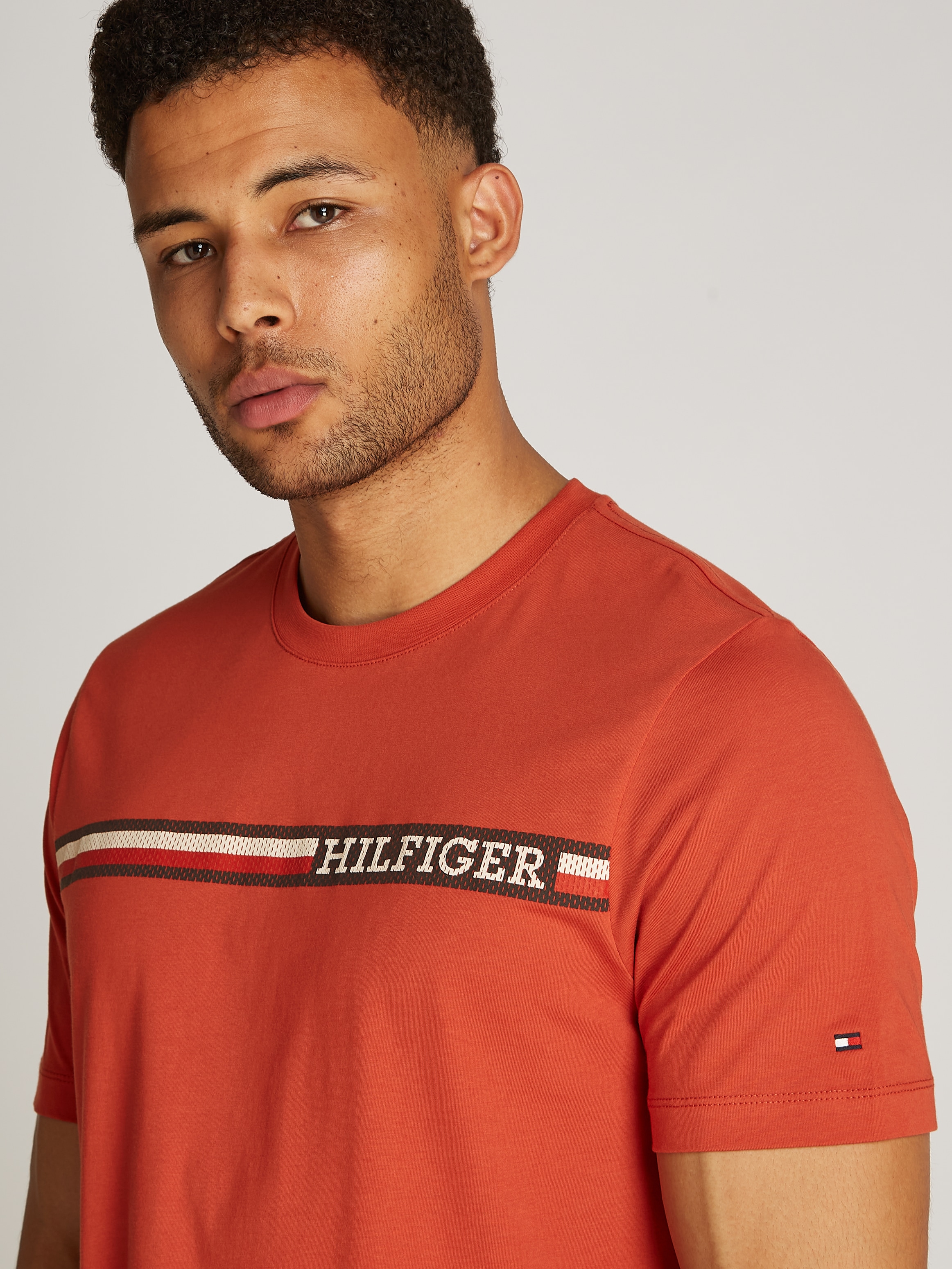 Tommy Hilfiger T-Shirt »CHEST STRIPE TEE«