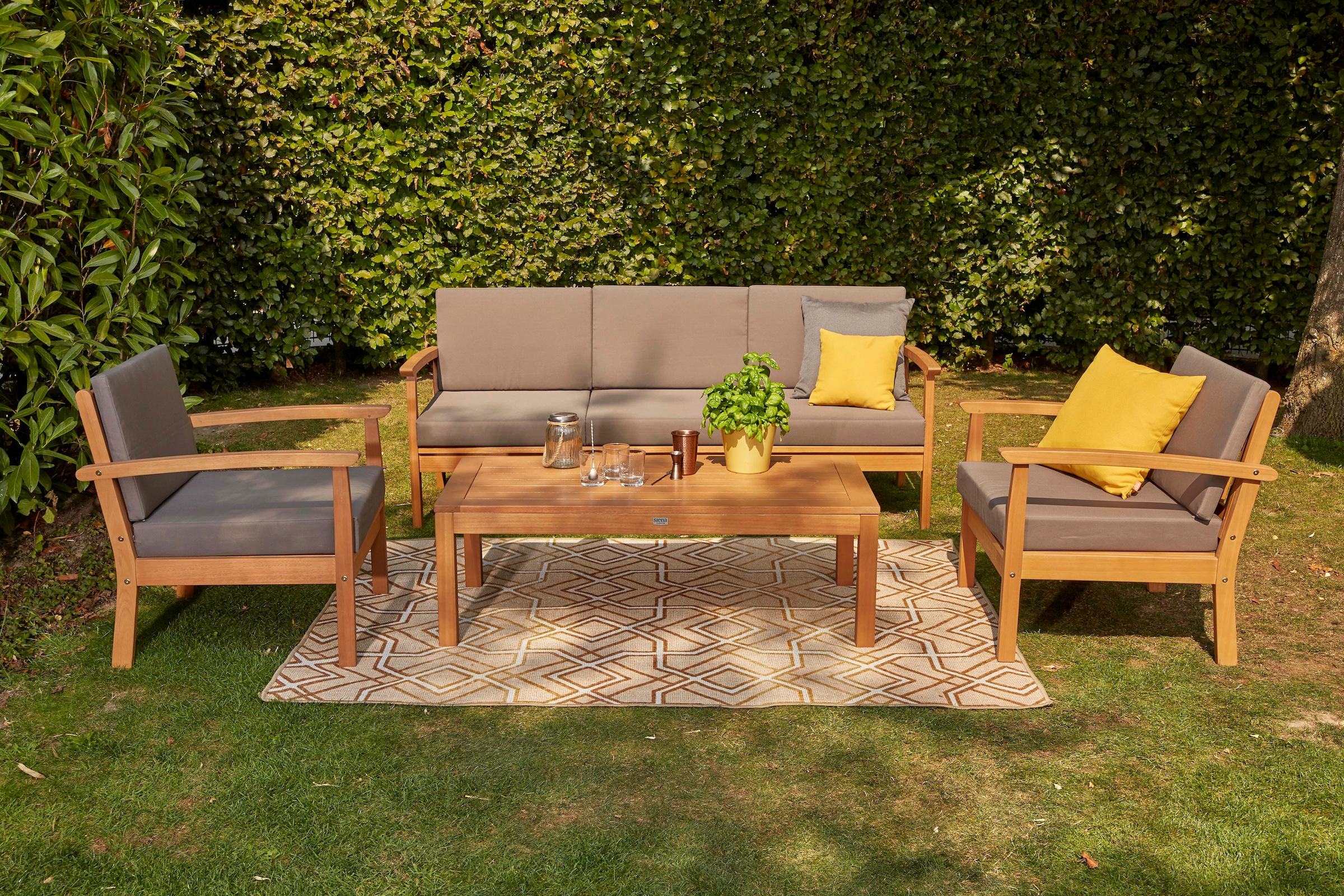 Siena Garden Gartenlounge-Set »Tavira«, (2x Sessel, 1x 2er-Sofa, 1x Tisch), Eukalyptus FSC 100%, inkl. Kissen