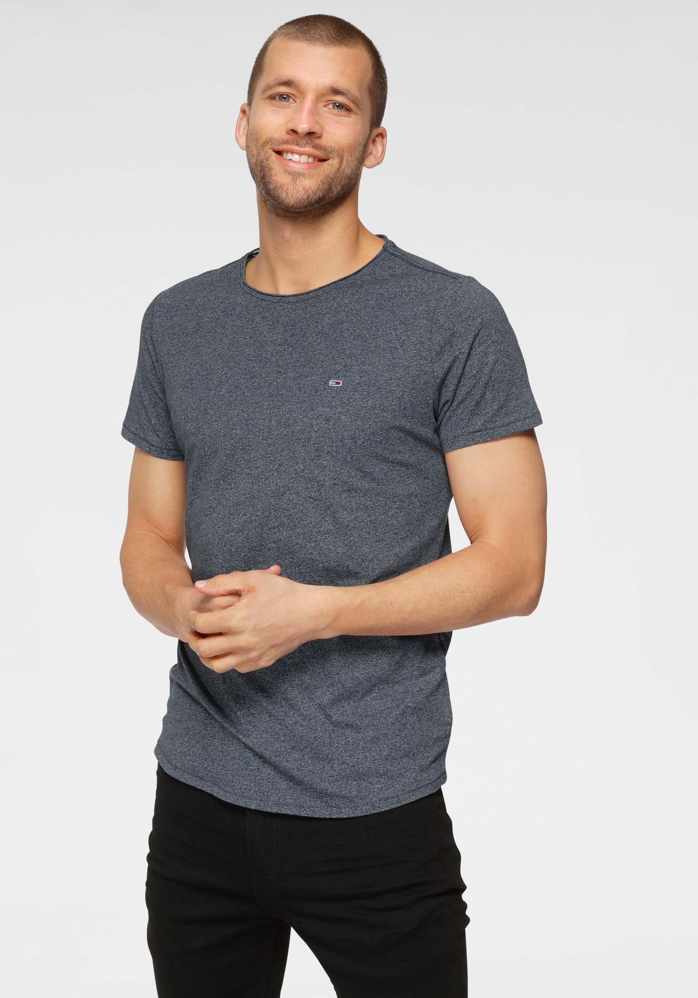 Tommy Jeans T-Shirt »TJM SLIM JASPE C NECK«, Classics Slim Fit mit Markenlabel