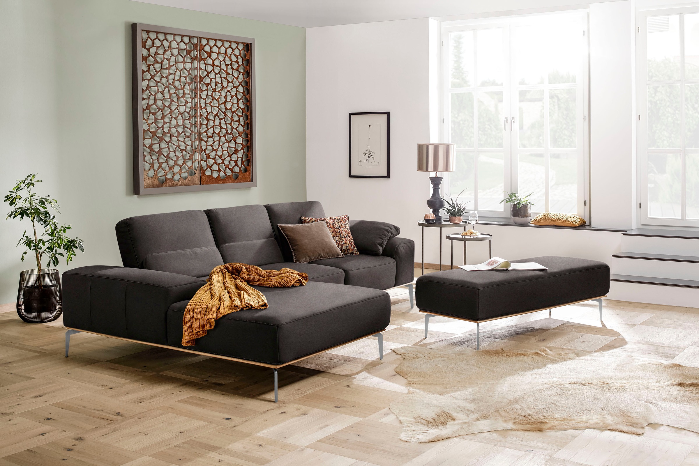 W.SCHILLIG Ecksofa »run, Designsofa mit tollem Sitzkomfort, L-Form«, mit elegantem Holzsockel, Füße in Chrom glänzend, Breite 279 cm