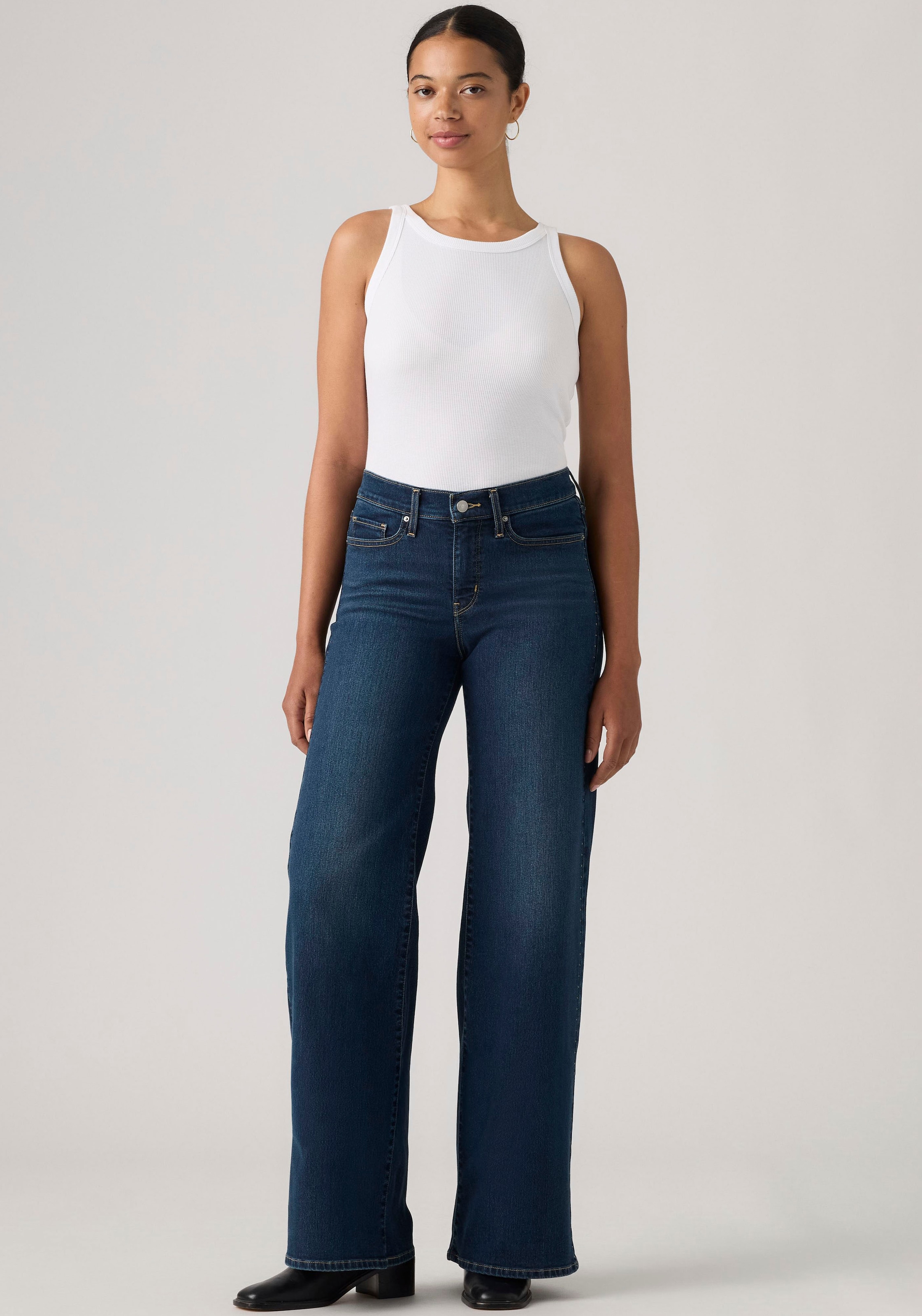 Levi's® Weite Jeans »318 SHAPING WIDE LEG« Glitzerdetails
