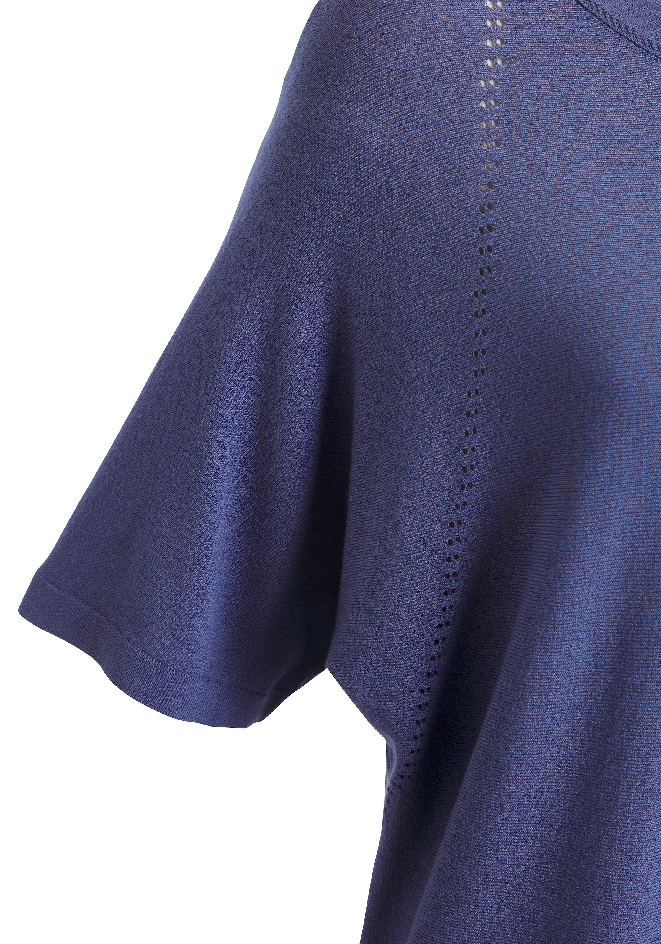 Vivance Kurzarmshirt »mit sommerlichem Lochstrickmuster« aus luftigem Viskose-Strick