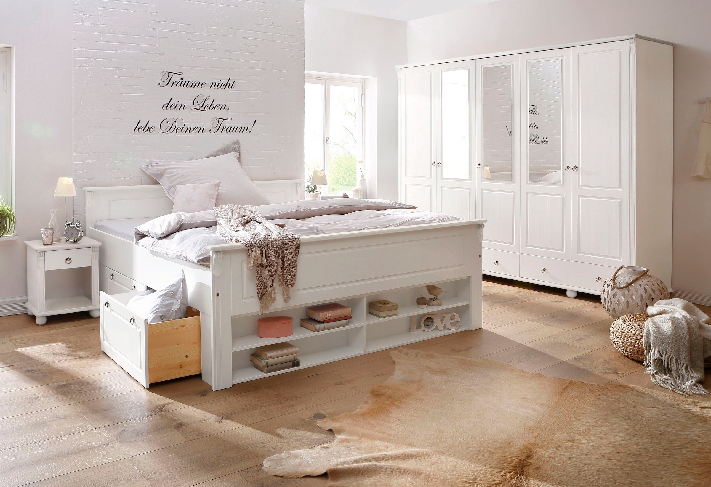 Home affaire Massivholzbett »Tessin, Stauraumbett, Landhausstil, Schubladen optional, rustikal«, (Breite/Belastbarkeit 180cm/220 KG, 140cm/180 KG), zertifizierte Kiefer, Kassetten-Optik, stabile Qualität