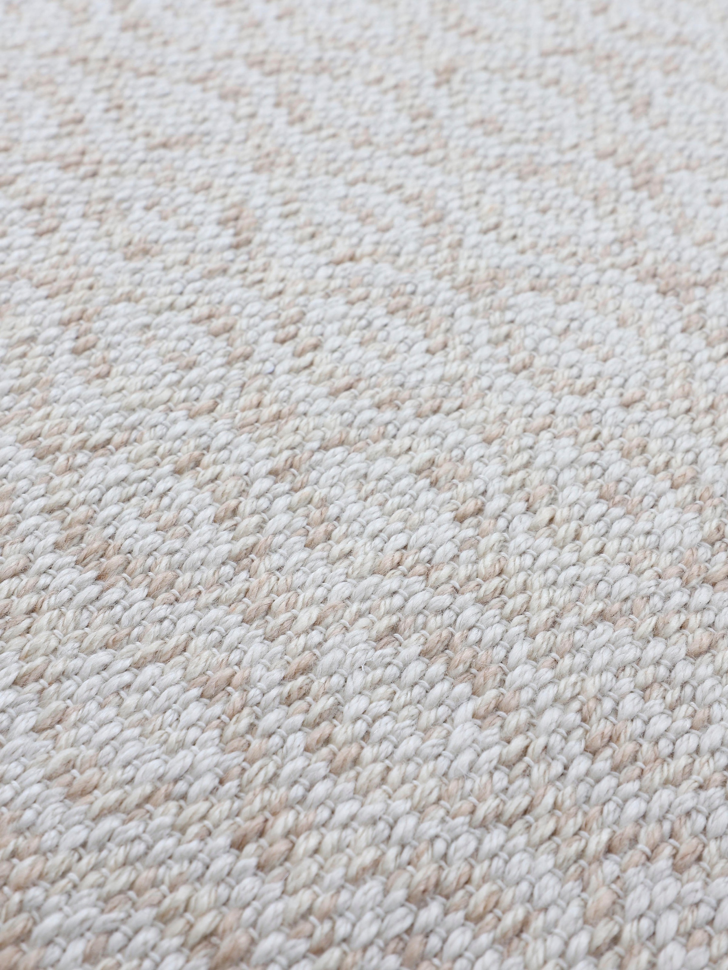 carpetfine Teppich »Frida 202«, 7 mm Höhe, Wendeteppich, 100% recyceltem Material (PET), Flachgewebe, Sisal Optik, Pflegeleicht und Robust, In- und Outdoor geeignet, Wetterfest und UV-beständig für Balkon, Terrasse, Garten, Wohn- und Schlafzimmer