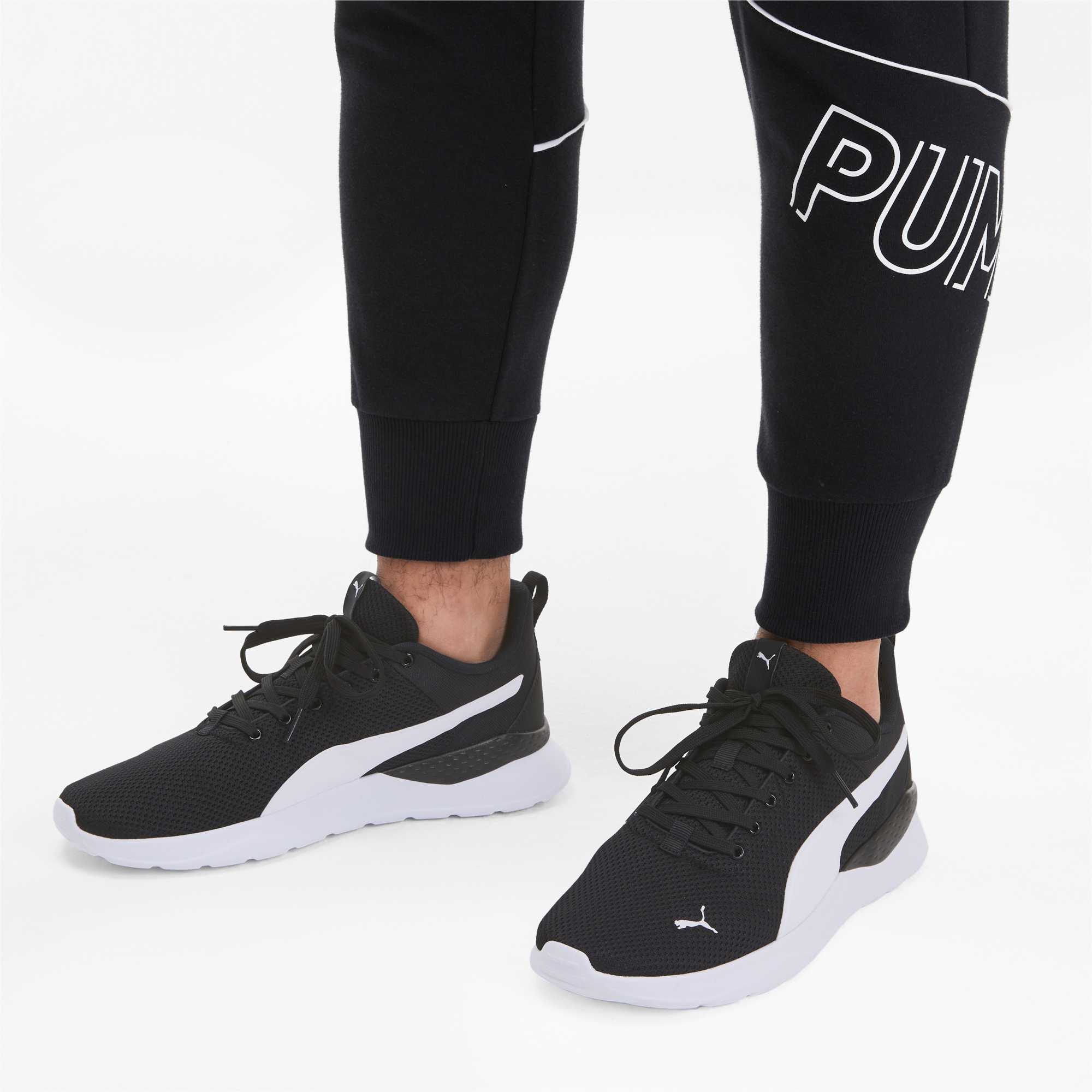 PUMA Sneaker »ANZARUN LITE«  mit atmungsaktivem Textil-Obermaterial, mit SOFTFOAM+ Einlegesohle