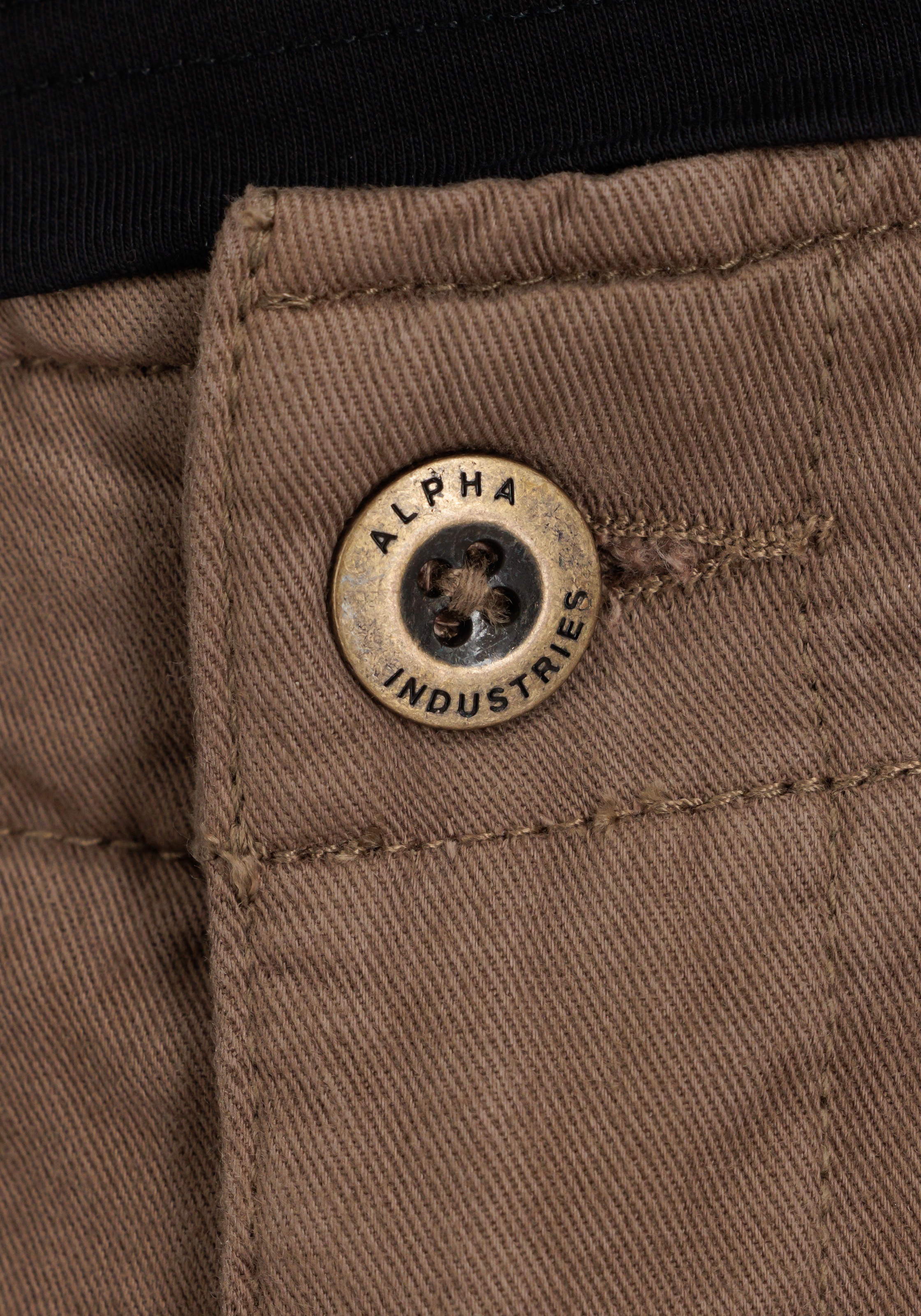 Alpha Industries Cargohose »Jet Pant«  mit seitlichen Cargotaschen und Kordelzug am Beinabschluss