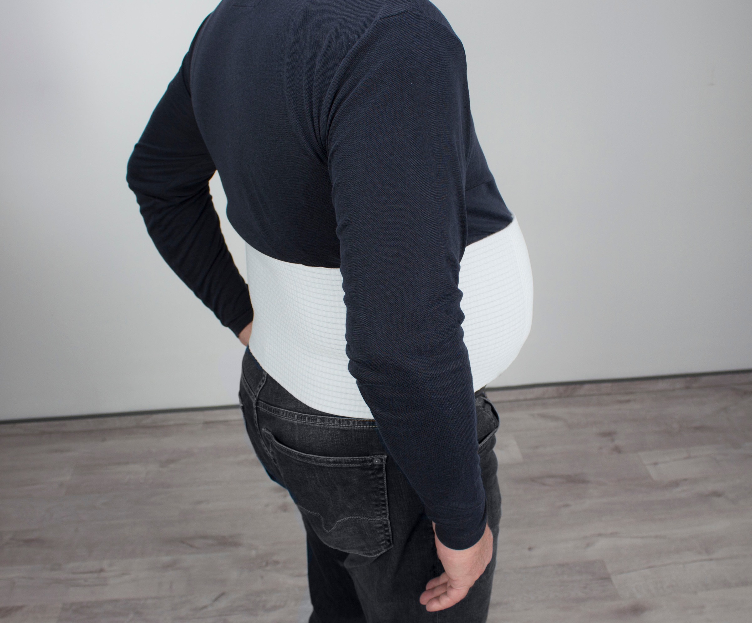 Hydas Stützbandage »XXL Bauch- und Rückenstützgürtel mit Outlast®«, Unterstützt u.a. bei Muskelschwäche, Bandscheibenbeschwerden uvm.