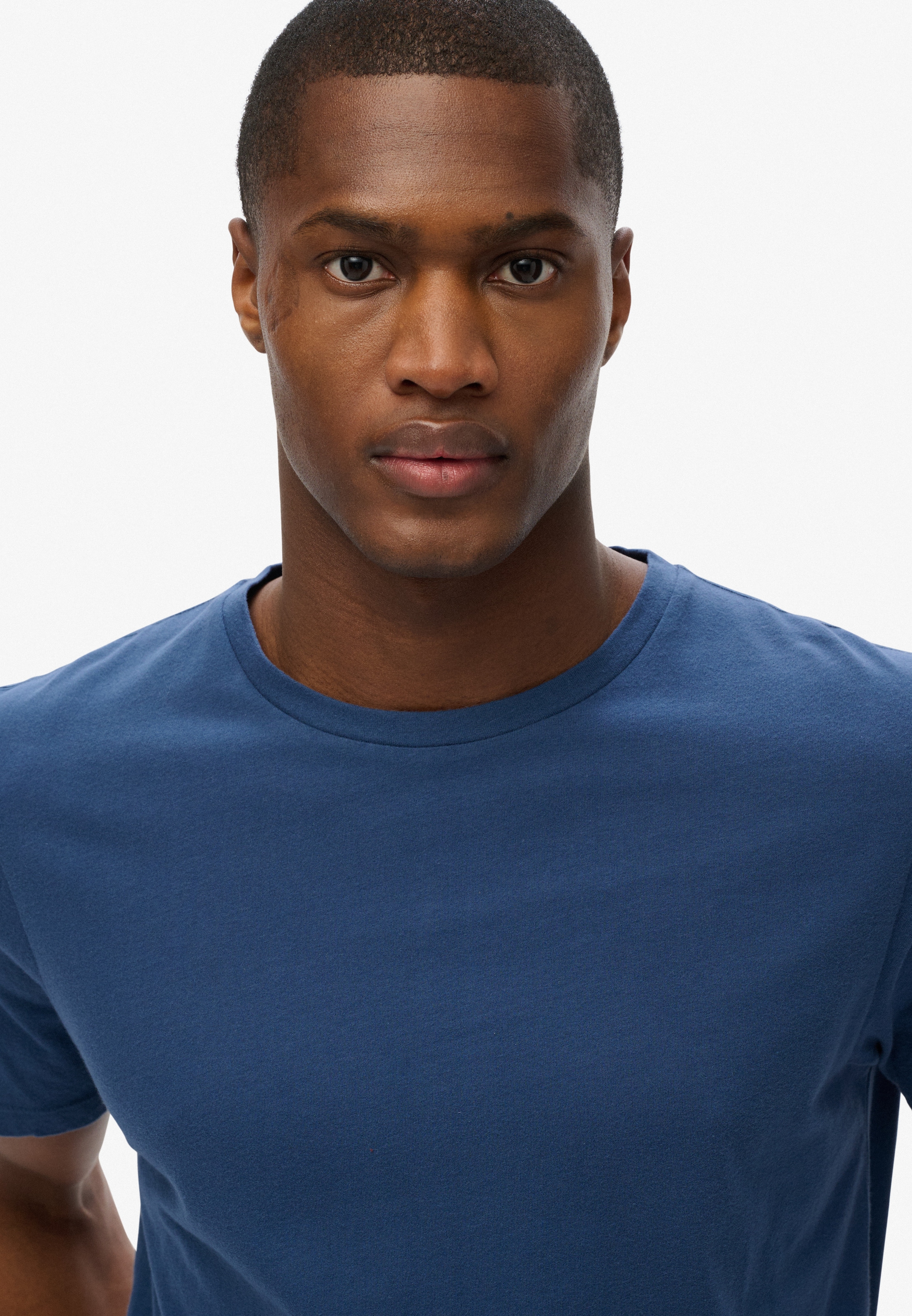 Superdry Rundhalsshirt »CLASSIC ESSENTIAL TEE«
