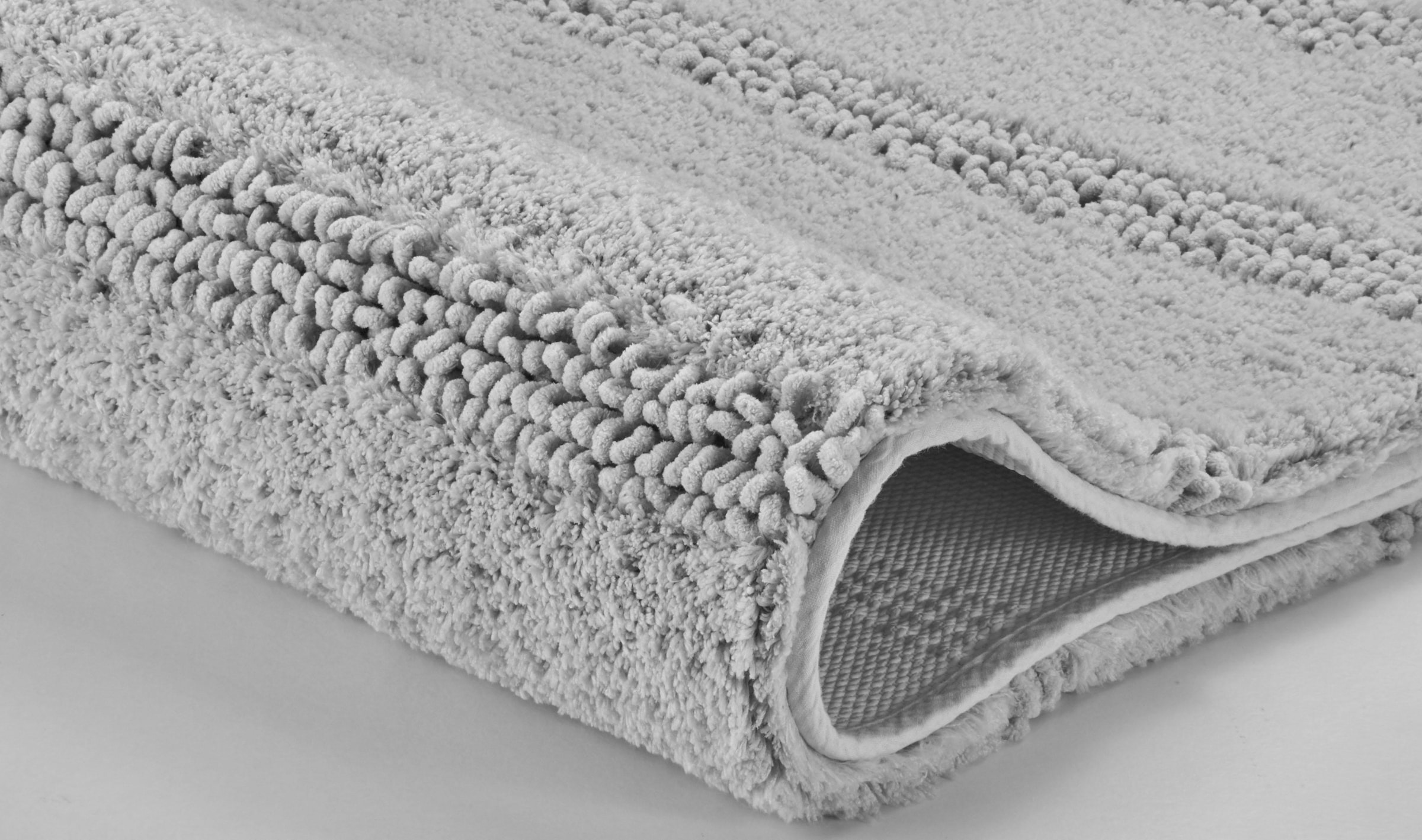 Kleine Wolke Badematte »Monrovia« Höhe 23 mm rutschhemmend beschichtet fußbodenheizungsgeeignet Badteppich, Uni Farben, gestreift, aus Mikrofaser, waschbar