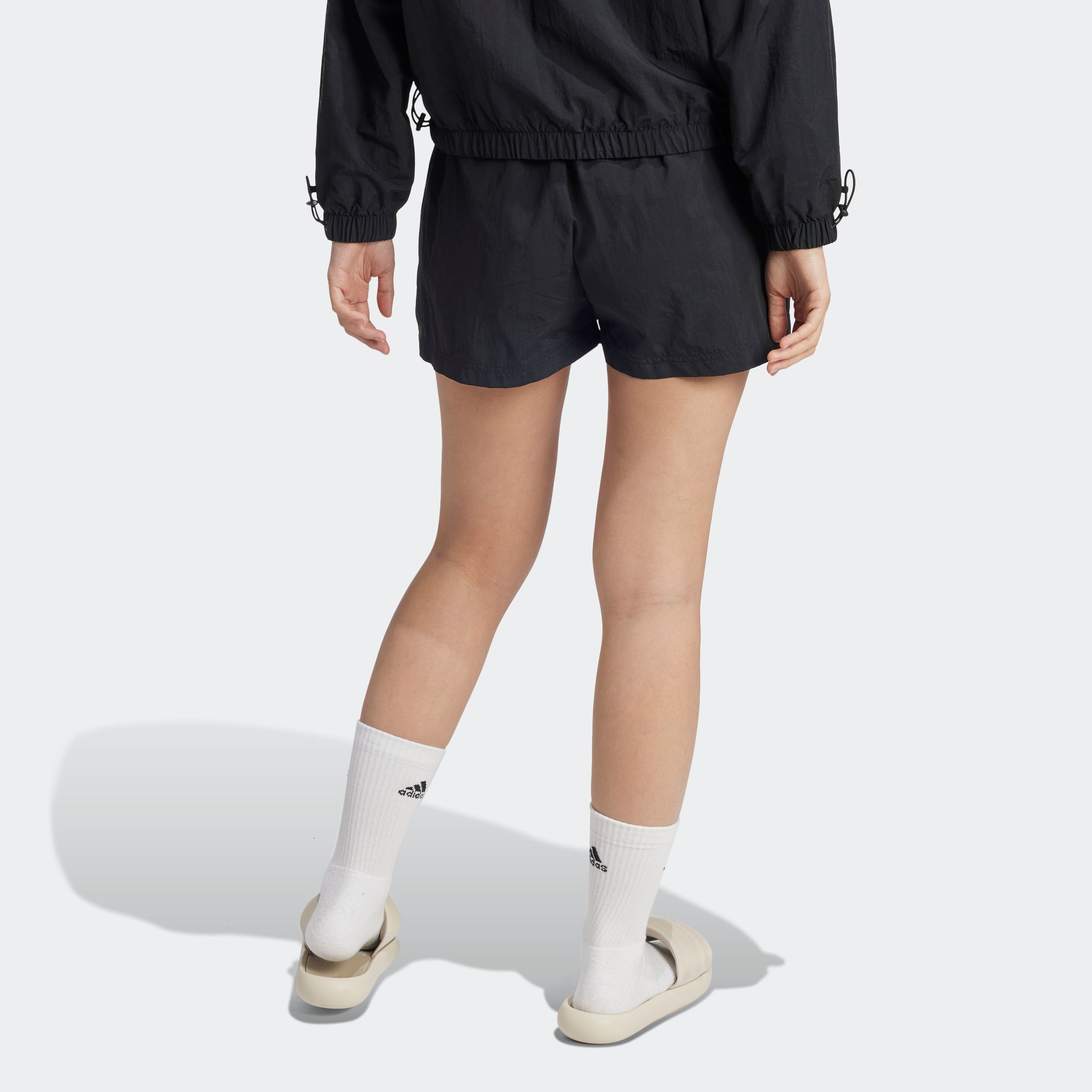 adidas Sportswear Shorts »W CE SHORT«, (1 tlg.)