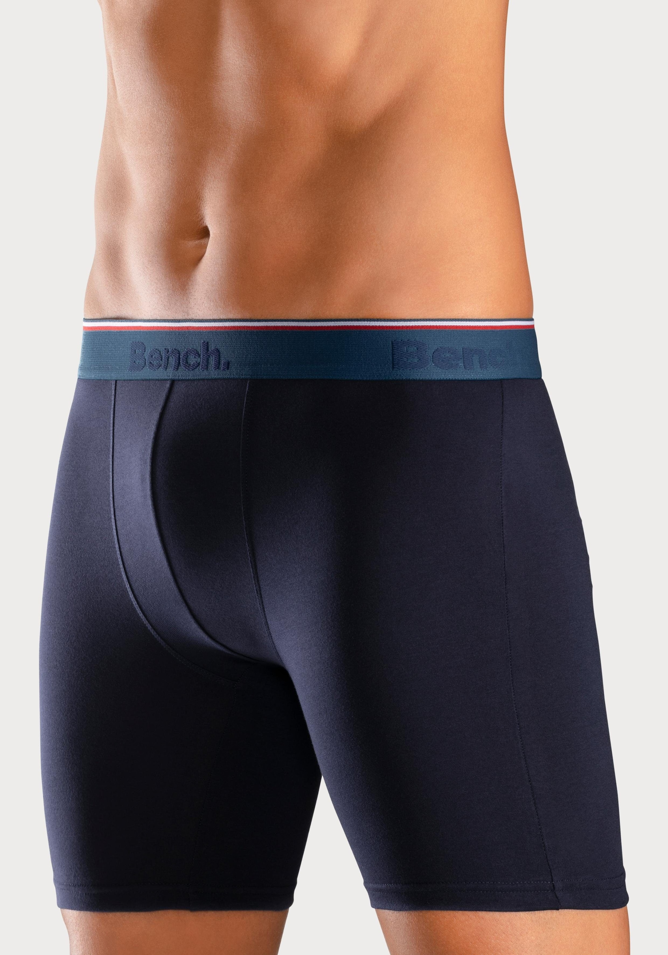 Bench. Langer Boxer, (Packung, 4 St.), Unterhosen mit schmalen Streifen im Logo-Webbund
