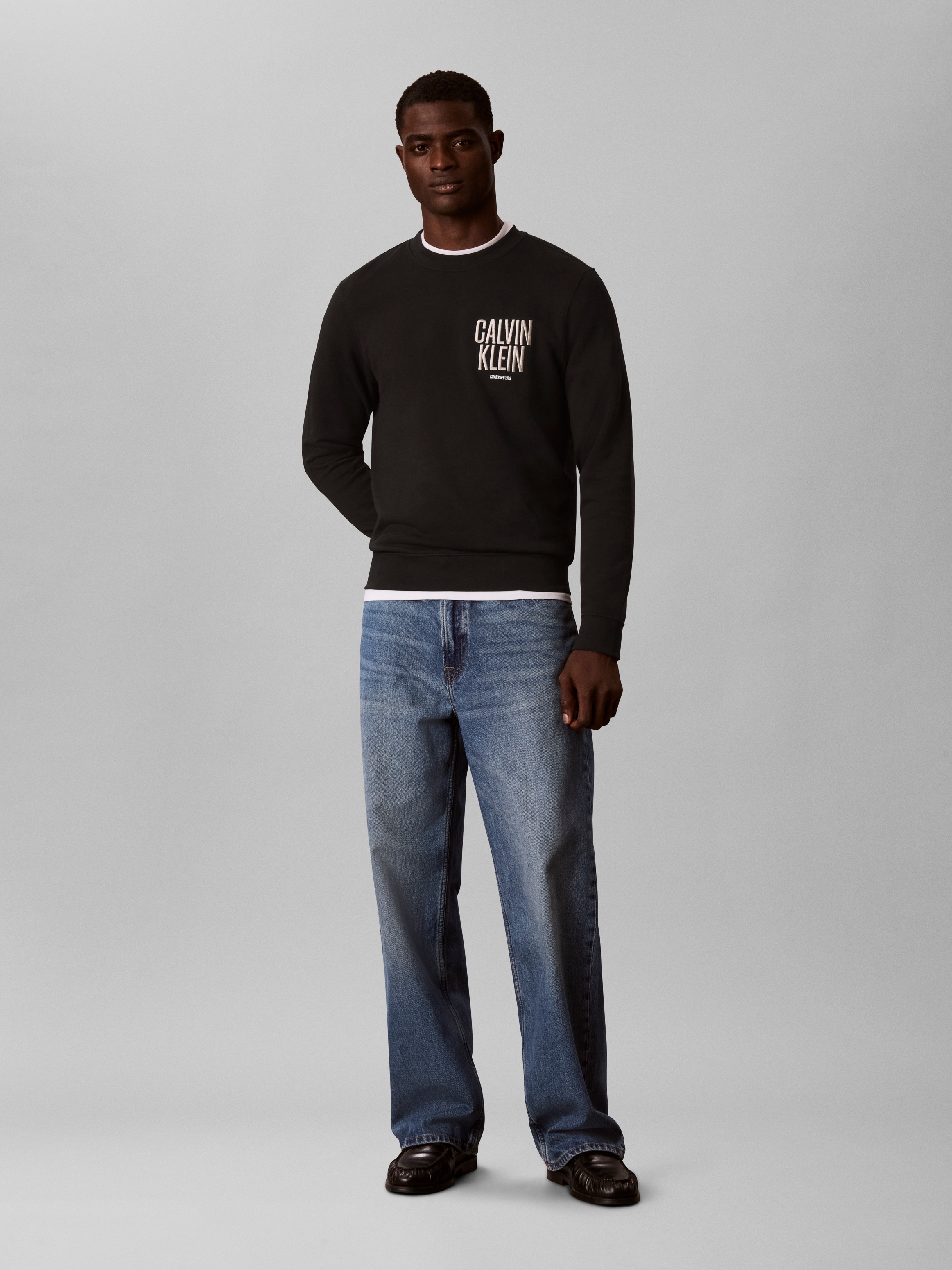 Calvin Klein Jeans Sweatshirt »BOLD CALVIN KLEIN«, Regular fit mit Markenprint
