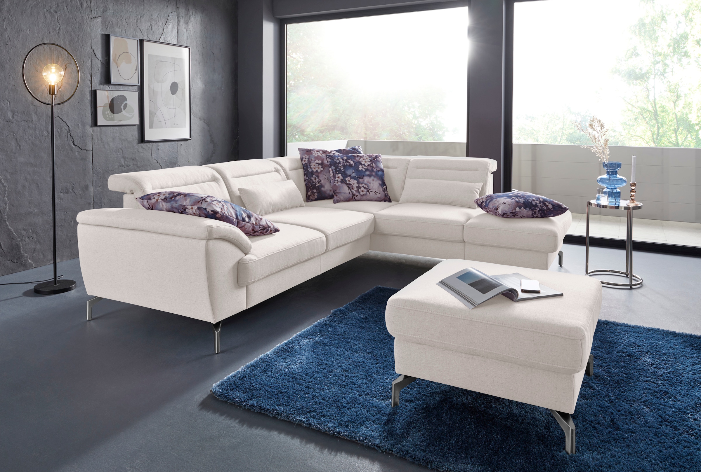 sit&more Ecksofa »Percy L-Form« 15 cm Fußhöhe, Sitztiefenverstellung, wahlweise in 2 Fußfarben