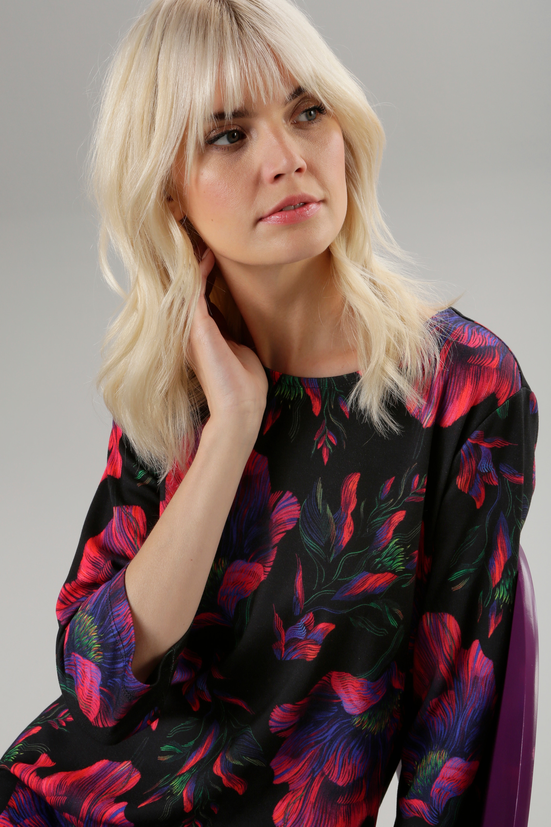 Aniston SELECTED Jerseykleid, mit ♕ bei in Knallfarben Blumendruck