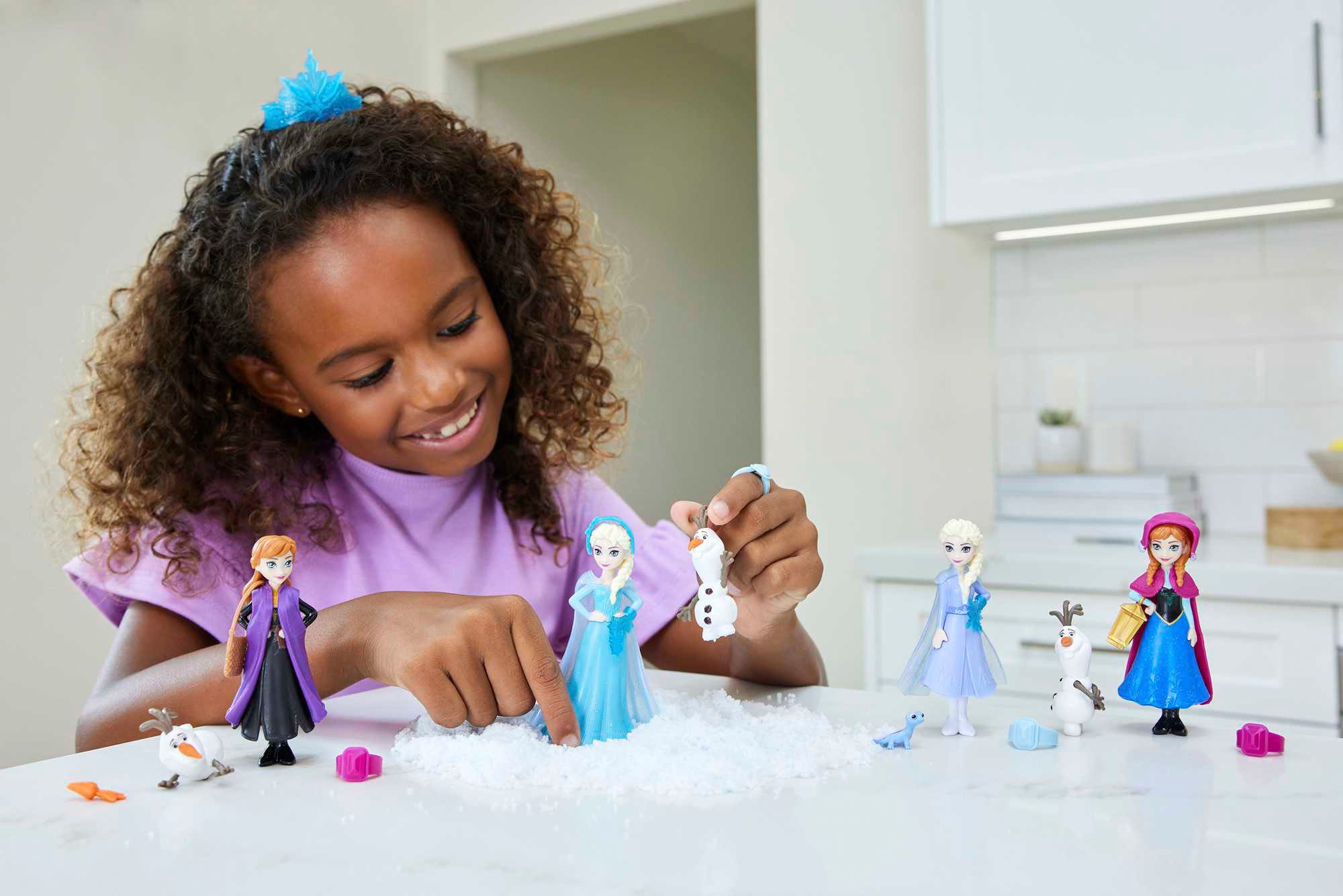 Mattel® Minipuppe »Disney Die Eiskönigin, Snow Color Reveal mit Überraschungen«, (Set), kleine Puppen