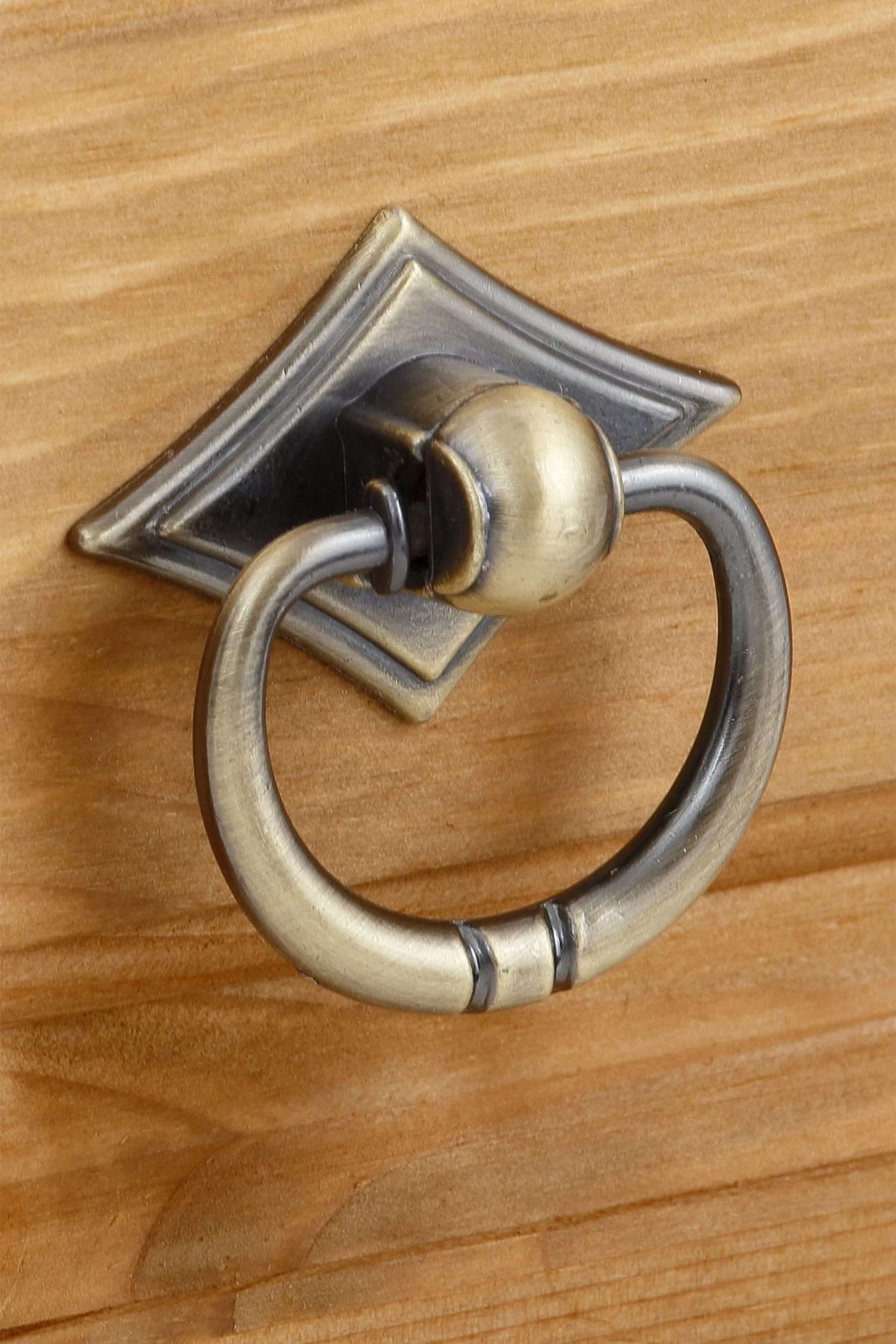 OTTO home Regal »Tessin, Standregal, Bücherregal,« aus massiver Kiefer, Breite 90 cm, Höhe 181 cm, mit Türen