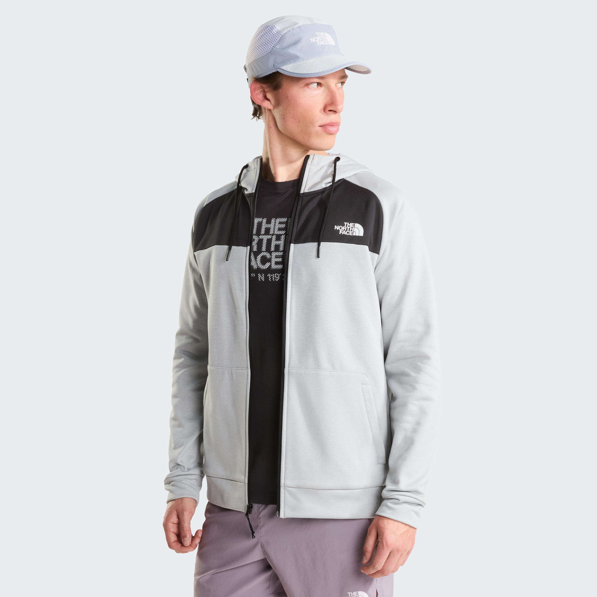 The North Face Fleecejacke »Reaxion Fleece Kapuzenpulli mit durchgehendem RV für Herren« für kühle Temperaturen, offene Taschen, mit gebürsteter Innenseite