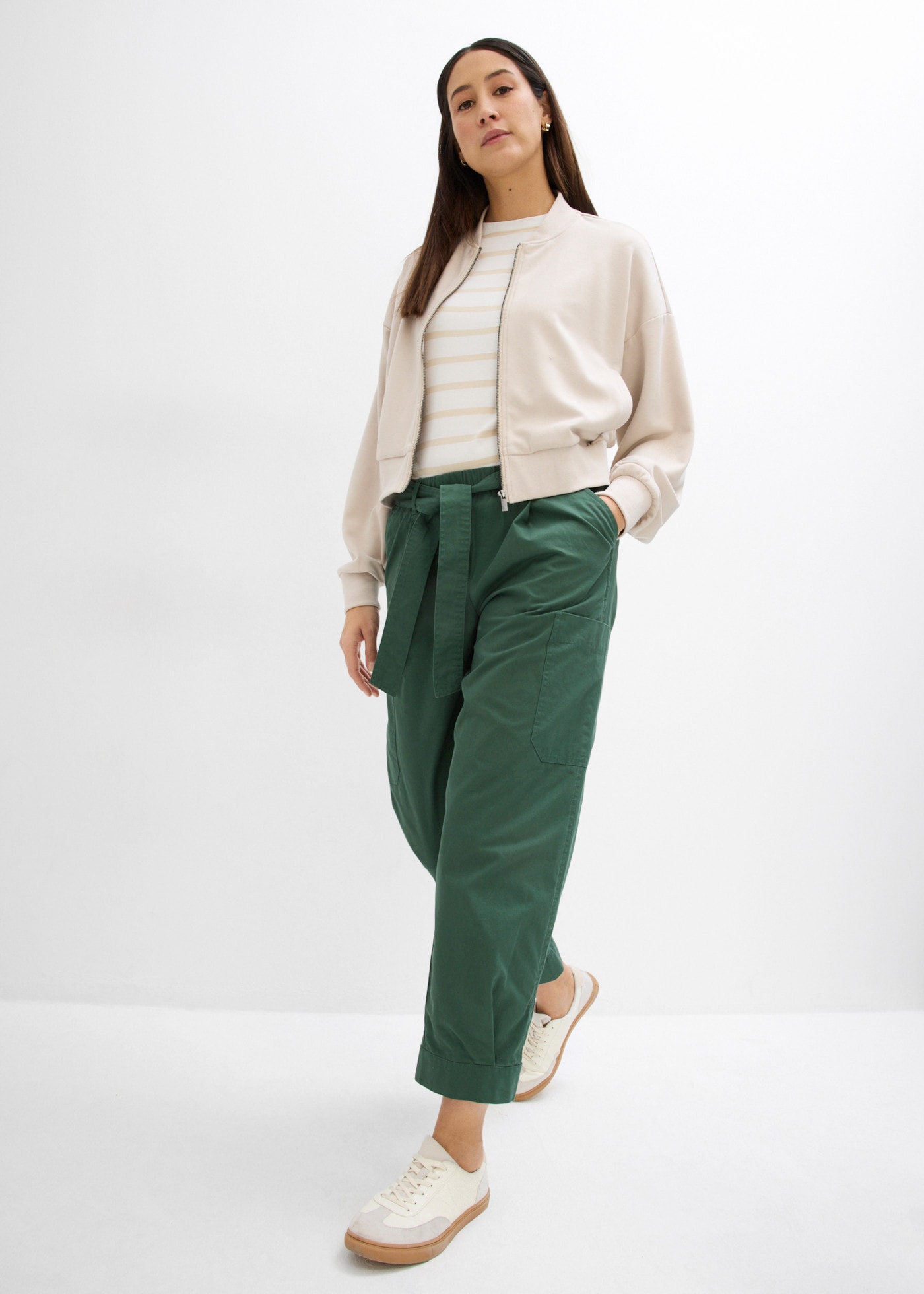 bonprix Cargohose  Loose Fit, mit Bindegürtel, aus Baumwolle, in verschiedenen Größen